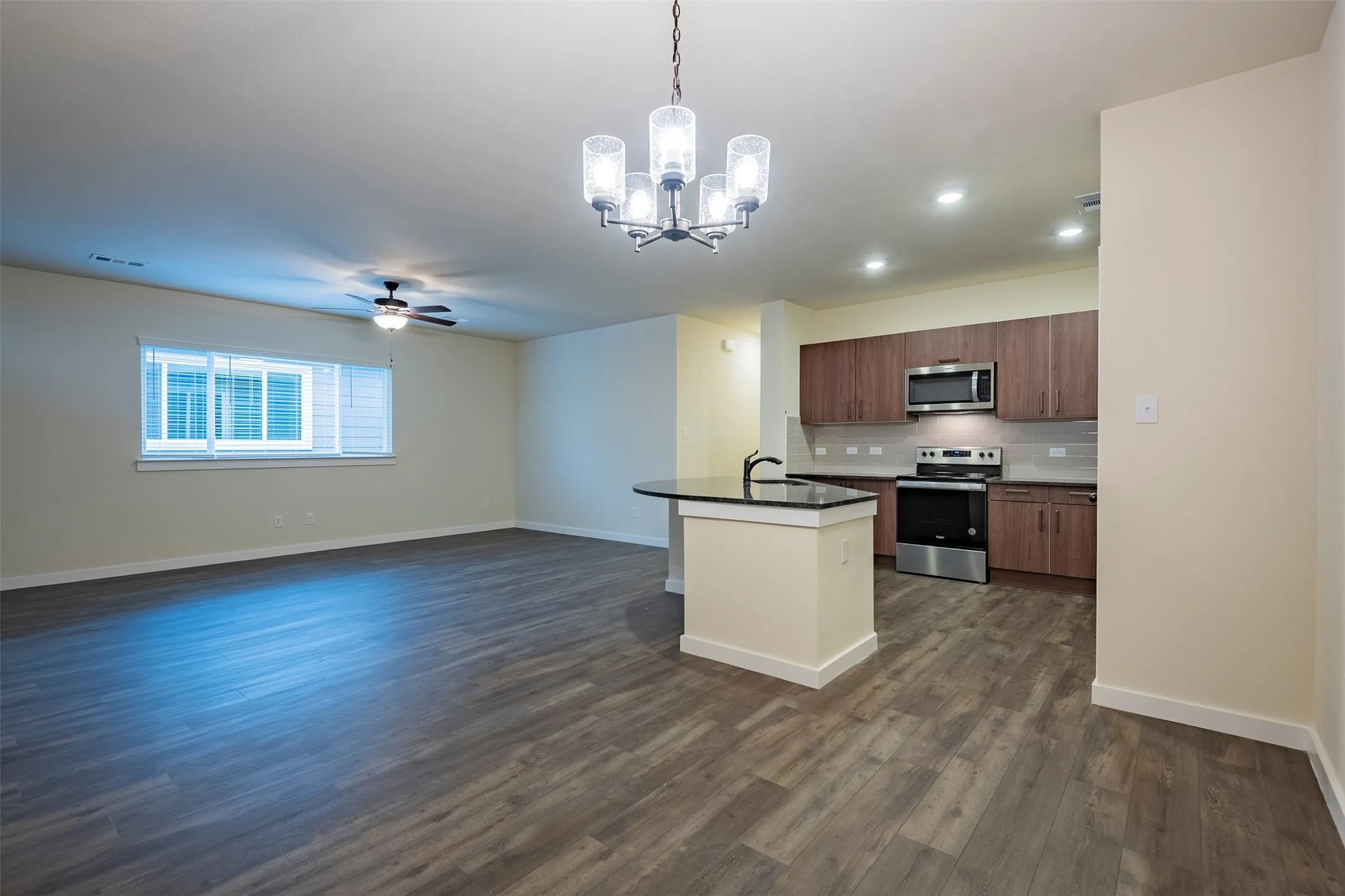 Duplex For Rent in Ellis County , 709 Blackland Drive, Venus, Texas 76084, 3 Bedroom, 2 Bathroom, 2 Garage spaces, 1,361 Sqft, built in 2024, mls#21393161, Real Estate Agent in Venus, Homes For Rent in Ellis county, Homes For Rent in Venus, Realtor in Venus Texas, Real Estate Brokerage Independent Realty Texas, Luminita Cordes Realtor