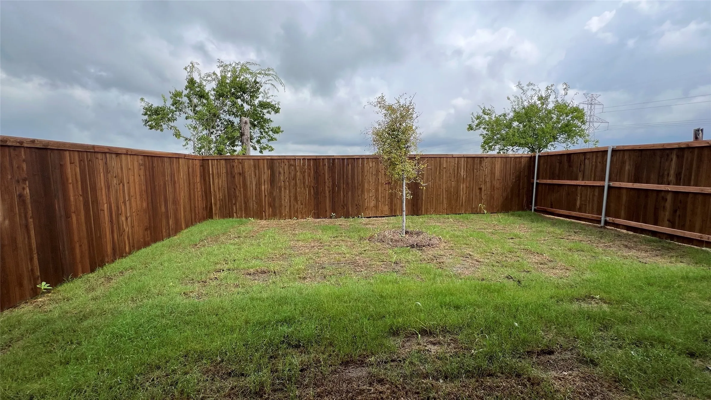 Duplex For Rent in Ellis County , 709 Blackland Drive, Venus, Texas 76084, 3 Bedroom, 2 Bathroom, 2 Garage spaces, 1,361 Sqft, built in 2024, mls#21393161, Real Estate Agent in Venus, Homes For Rent in Ellis county, Homes For Rent in Venus, Realtor in Venus Texas, Real Estate Brokerage Independent Realty Texas, Luminita Cordes Realtor