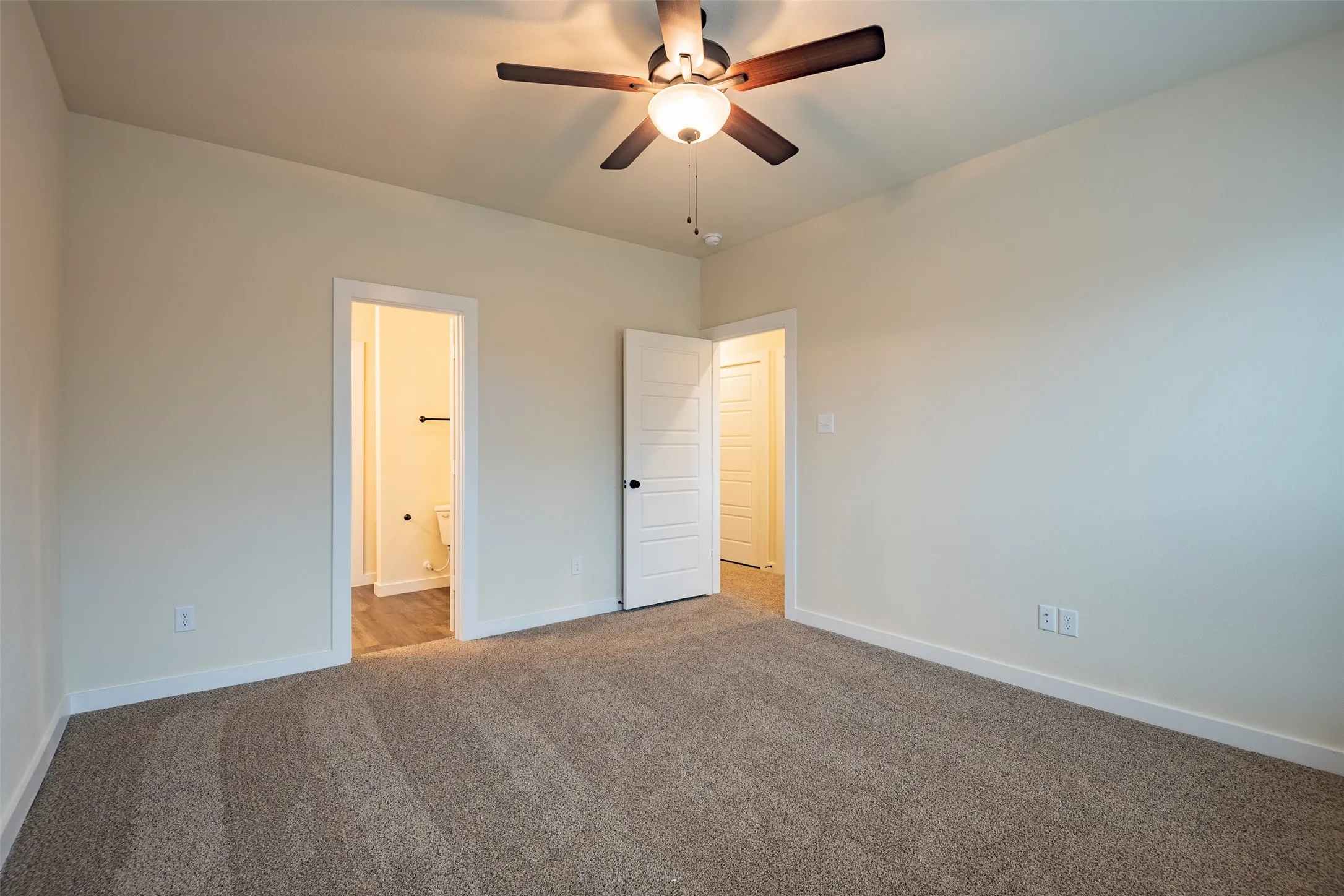 Duplex For Rent in Ellis County , 709 Blackland Drive, Venus, Texas 76084, 3 Bedroom, 2 Bathroom, 2 Garage spaces, 1,361 Sqft, built in 2024, mls#21393161, Real Estate Agent in Venus, Homes For Rent in Ellis county, Homes For Rent in Venus, Realtor in Venus Texas, Real Estate Brokerage Independent Realty Texas, Luminita Cordes Realtor