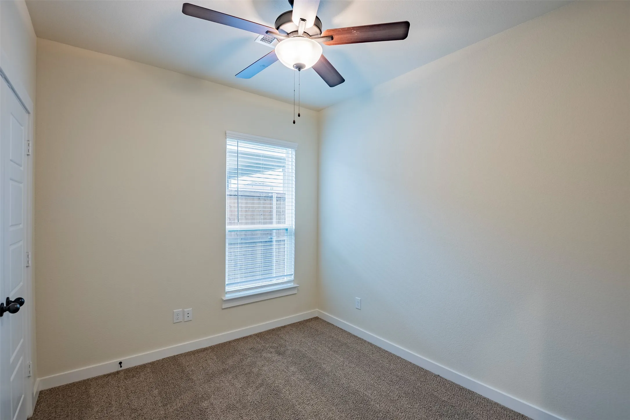 Duplex For Rent in Ellis County , 709 Blackland Drive, Venus, Texas 76084, 3 Bedroom, 2 Bathroom, 2 Garage spaces, 1,361 Sqft, built in 2024, mls#21393161, Real Estate Agent in Venus, Homes For Rent in Ellis county, Homes For Rent in Venus, Realtor in Venus Texas, Real Estate Brokerage Independent Realty Texas, Luminita Cordes Realtor
