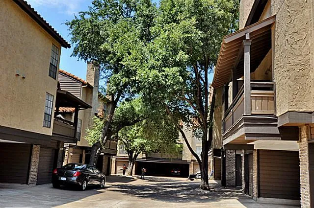 Townhouse For Rent in Dallas County , 5630 Spring Valley Road 24b, Dallas, Texas 75254, 1 Bedroom, 2 Bathroom, Garage spaces, 962 Sqft, built in 1982, mls#21393164, Real Estate Agent in Dallas, Homes For Rent in Dallas county, Homes For Rent in Dallas, Realtor in Dallas Texas, Real Estate Brokerage Independent Realty Texas, Luminita Cordes Realtor