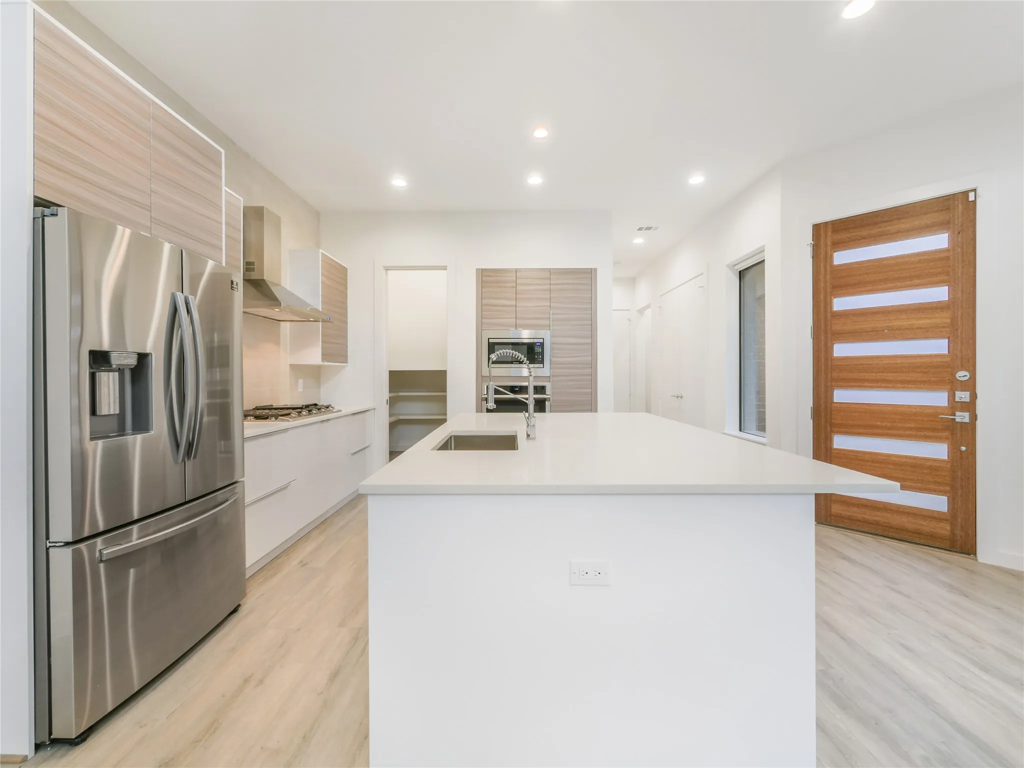 Duplex For Rent in Dallas County , 2326 Vagas Avenue, Dallas, Texas 75219, 3 Bedroom, 3 Bathroom, 2 Garage spaces, 2,258 Sqft, built in 2019, mls#21393171, Real Estate Agent in Dallas, Homes For Rent in Dallas county, Homes For Rent in Dallas, Realtor in Dallas Texas, Real Estate Brokerage Independent Realty Texas, Luminita Cordes Realtor