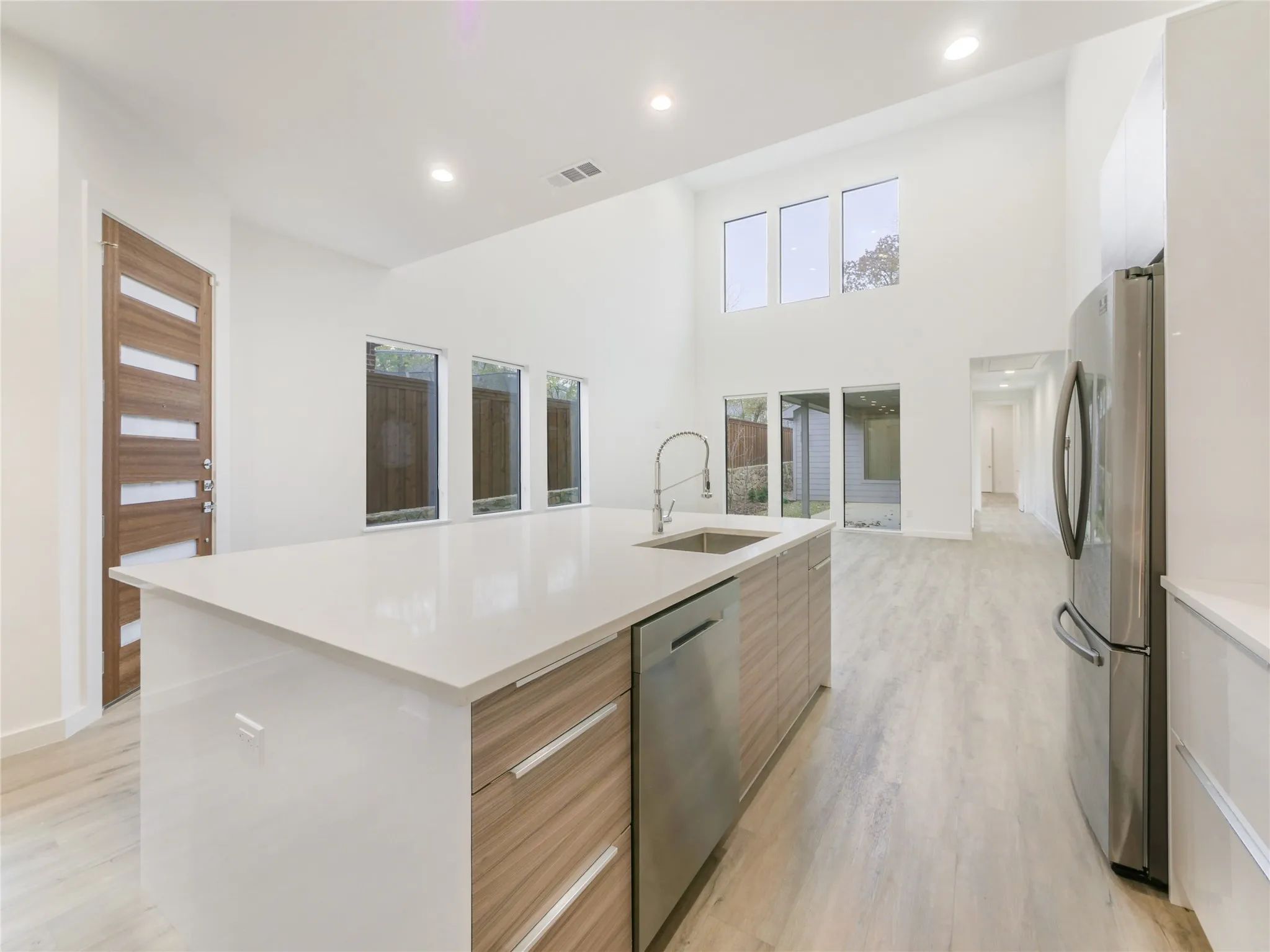Duplex For Rent in Dallas County , 2326 Vagas Avenue, Dallas, Texas 75219, 3 Bedroom, 3 Bathroom, 2 Garage spaces, 2,258 Sqft, built in 2019, mls#21393171, Real Estate Agent in Dallas, Homes For Rent in Dallas county, Homes For Rent in Dallas, Realtor in Dallas Texas, Real Estate Brokerage Independent Realty Texas, Luminita Cordes Realtor