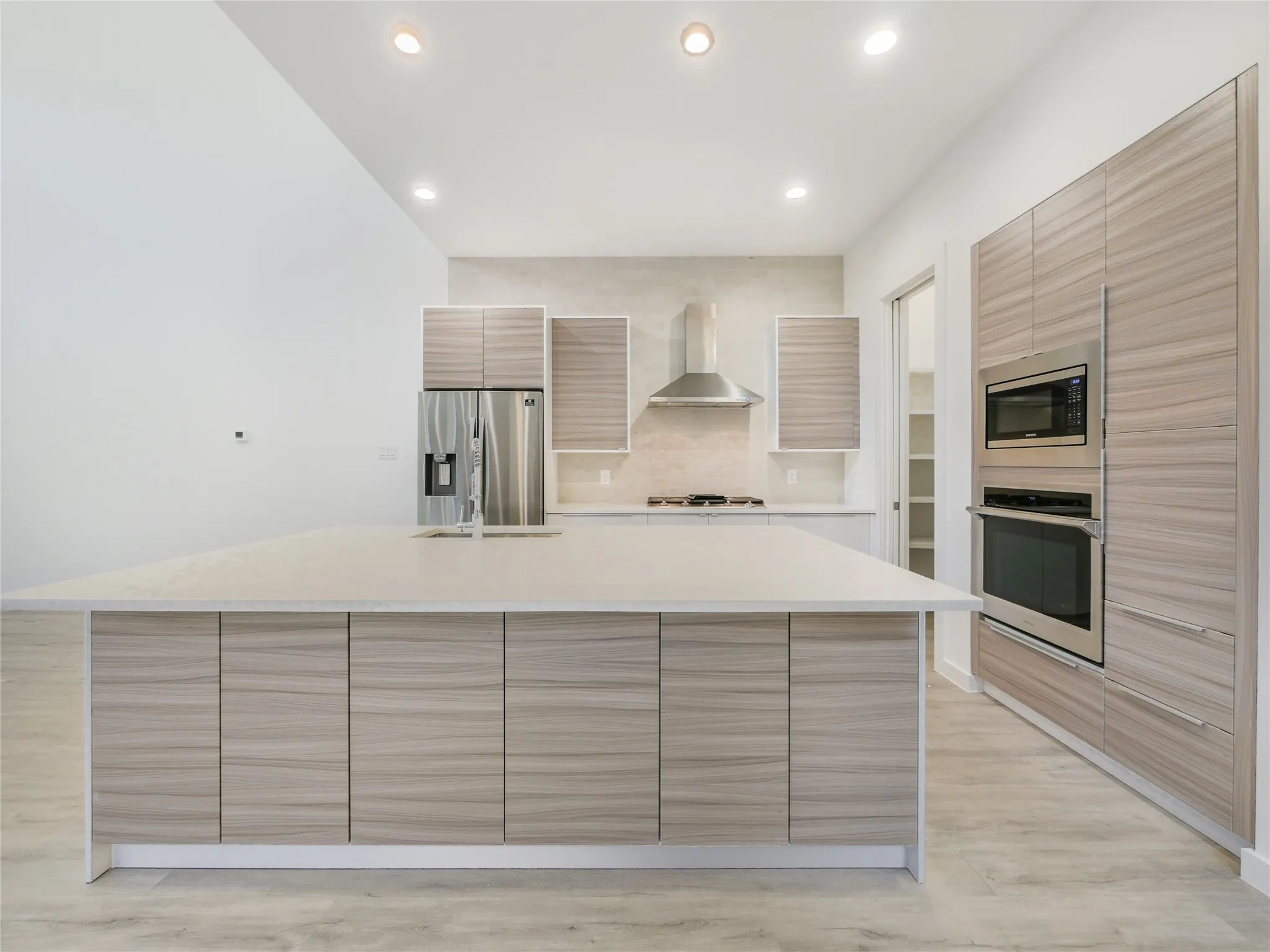 Duplex For Rent in Dallas County , 2326 Vagas Avenue, Dallas, Texas 75219, 3 Bedroom, 3 Bathroom, 2 Garage spaces, 2,258 Sqft, built in 2019, mls#21393171, Real Estate Agent in Dallas, Homes For Rent in Dallas county, Homes For Rent in Dallas, Realtor in Dallas Texas, Real Estate Brokerage Independent Realty Texas, Luminita Cordes Realtor