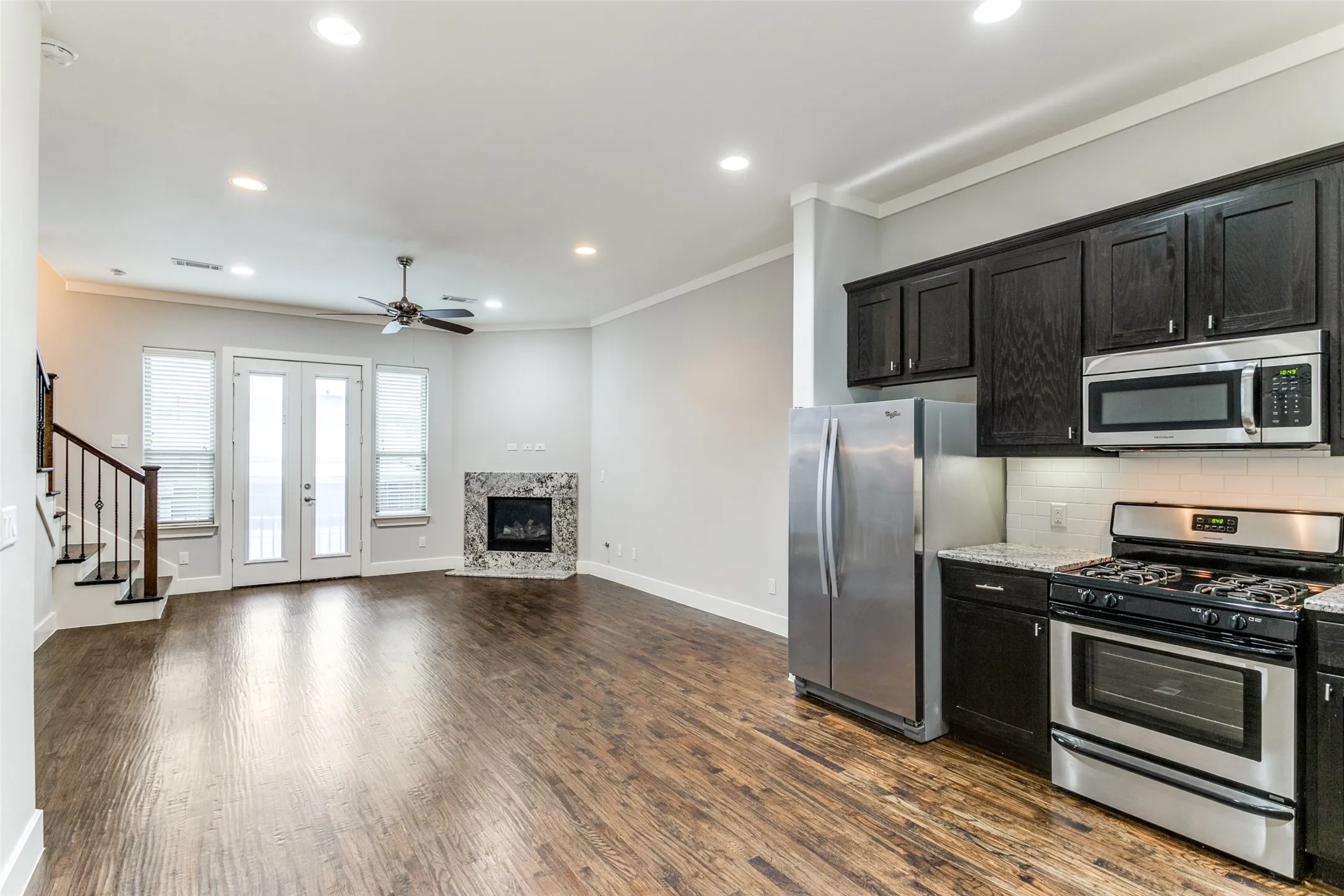 Townhouse For Rent in Dallas County , 4323 Dickason Avenue 2, Dallas, Texas 75219, 2 Bedroom, 3 Bathroom, 2 Garage spaces, 1,417 Sqft, built in 2014, mls#21393159, Real Estate Agent in Dallas, Homes For Rent in Dallas county, Homes For Rent in Dallas, Realtor in Dallas Texas, Real Estate Brokerage Independent Realty Texas, Luminita Cordes Realtor