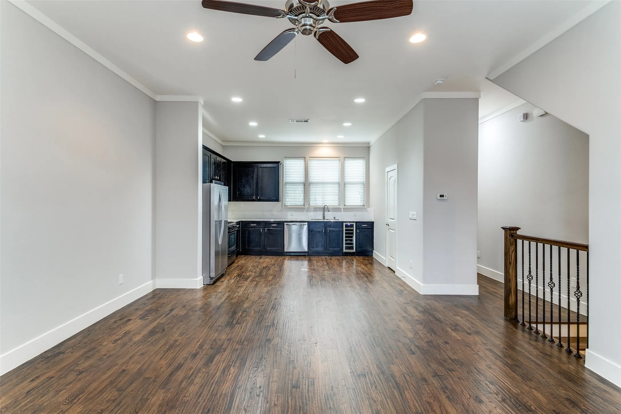 Townhouse For Rent in Dallas County , 4323 Dickason Avenue 2, Dallas, Texas 75219, 2 Bedroom, 3 Bathroom, 2 Garage spaces, 1,417 Sqft, built in 2014, mls#21393159, Real Estate Agent in Dallas, Homes For Rent in Dallas county, Homes For Rent in Dallas, Realtor in Dallas Texas, Real Estate Brokerage Independent Realty Texas, Luminita Cordes Realtor