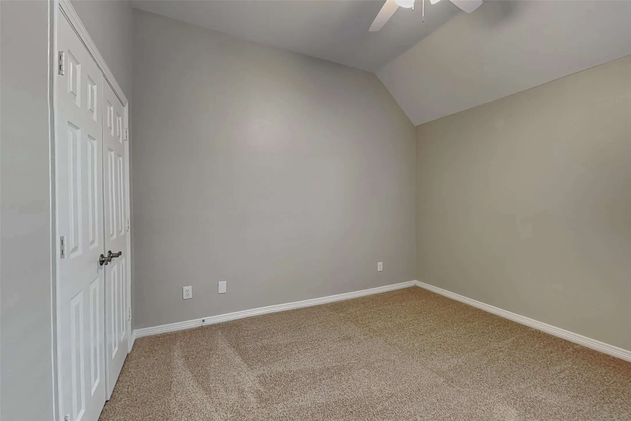 Single Family Residence For Rent in Dallas County , 1527 Jeanette Way, Carrollton, Texas 75006, 4 Bedroom, 3 Bathroom, 2 Garage spaces, 2,600 Sqft, built in 1994, mls#21393181, Real Estate Agent in Carrollton, Homes For Rent in Dallas county, Homes For Rent in Carrollton, Realtor in Carrollton Texas, Real Estate Brokerage Independent Realty Texas, Luminita Cordes Realtor