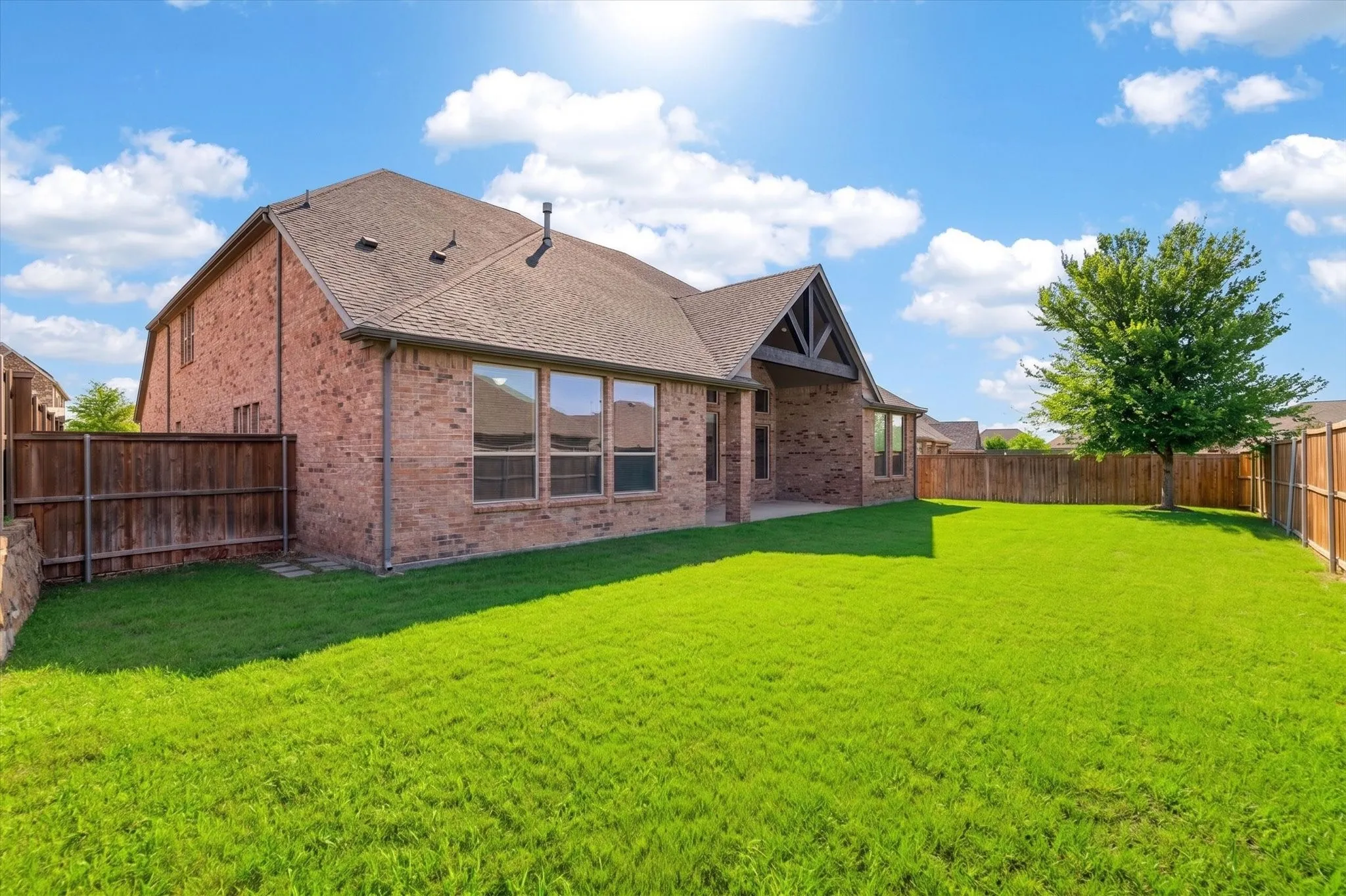 Single Family Residence For Sale in Denton County , 1017 Wimberly Lane, Northlake, Texas 76226, 4 Bedroom, 5 Bathroom, 3 Garage spaces, 4,124 Sqft, built in 2017, mls#21393189, Real Estate Agent in Northlake, Homes For Sale in Denton county, Homes For Sale in Northlake, Realtor in Northlake Texas, Real Estate Brokerage Independent Realty Texas, Luminita Cordes Realtor