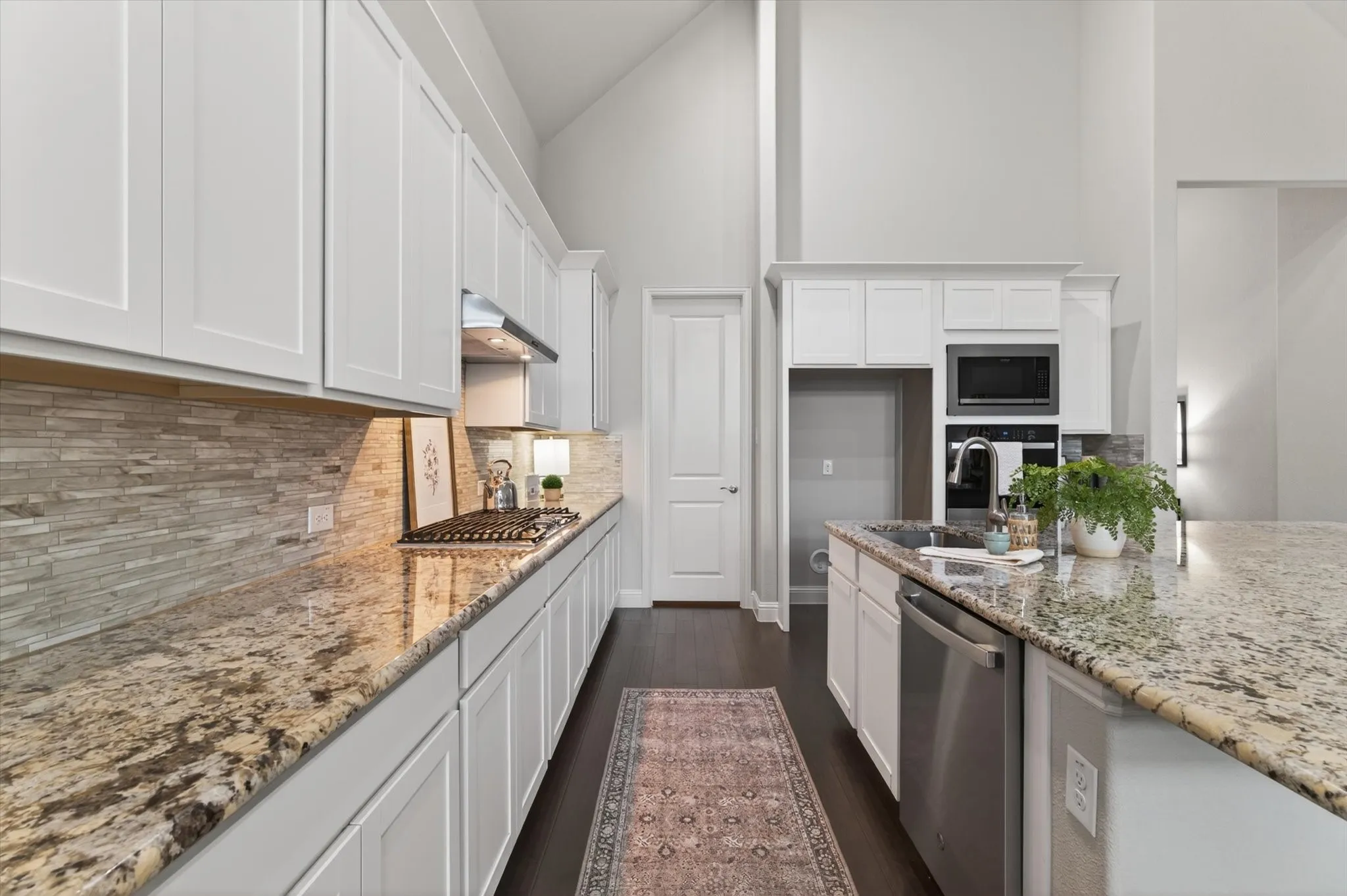 Single Family Residence For Sale in Denton County , 1017 Wimberly Lane, Northlake, Texas 76226, 4 Bedroom, 5 Bathroom, 3 Garage spaces, 4,124 Sqft, built in 2017, mls#21393189, Real Estate Agent in Northlake, Homes For Sale in Denton county, Homes For Sale in Northlake, Realtor in Northlake Texas, Real Estate Brokerage Independent Realty Texas, Luminita Cordes Realtor