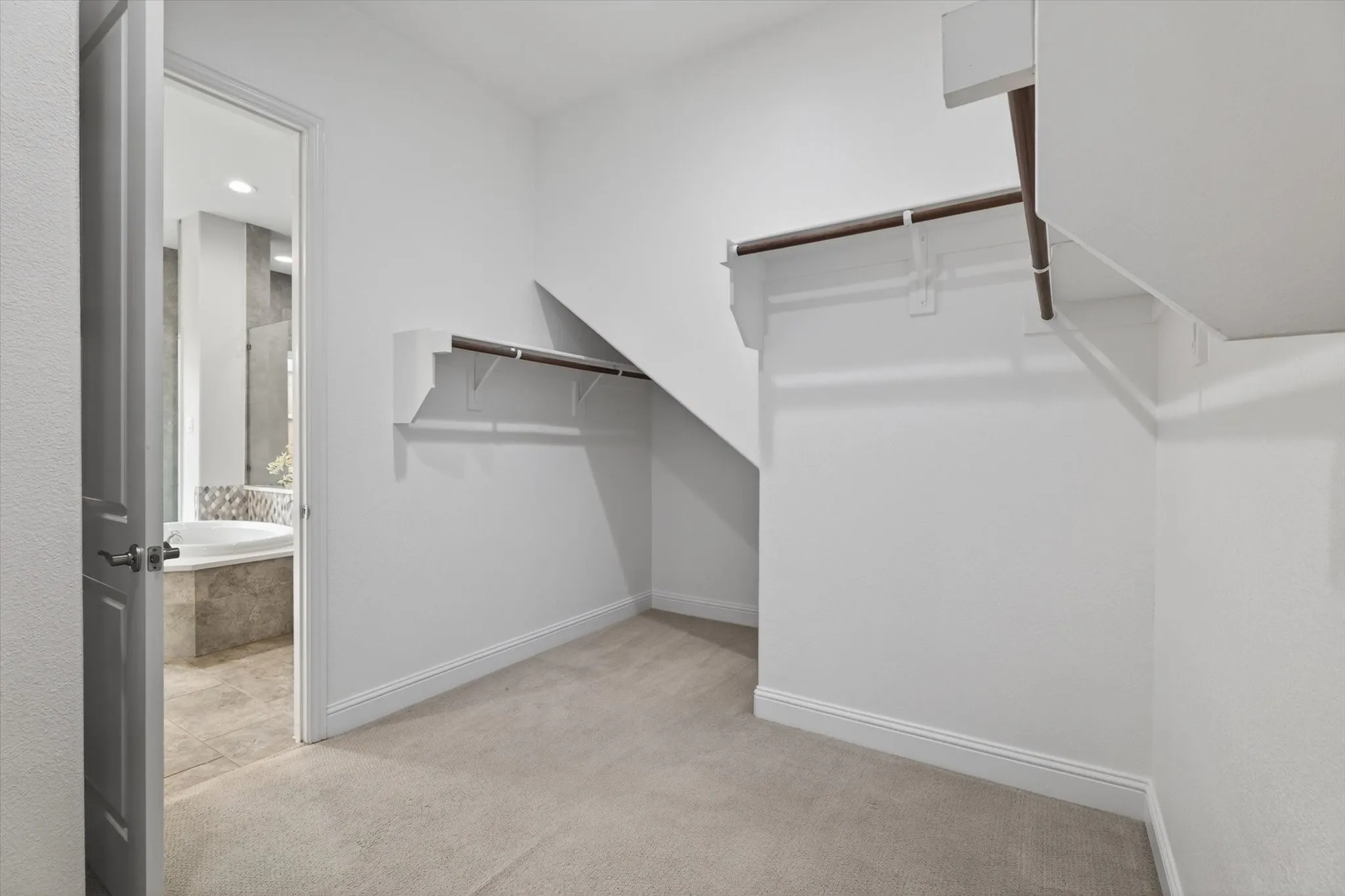 Single Family Residence For Sale in Denton County , 1017 Wimberly Lane, Northlake, Texas 76226, 4 Bedroom, 5 Bathroom, 3 Garage spaces, 4,124 Sqft, built in 2017, mls#21393189, Real Estate Agent in Northlake, Homes For Sale in Denton county, Homes For Sale in Northlake, Realtor in Northlake Texas, Real Estate Brokerage Independent Realty Texas, Luminita Cordes Realtor