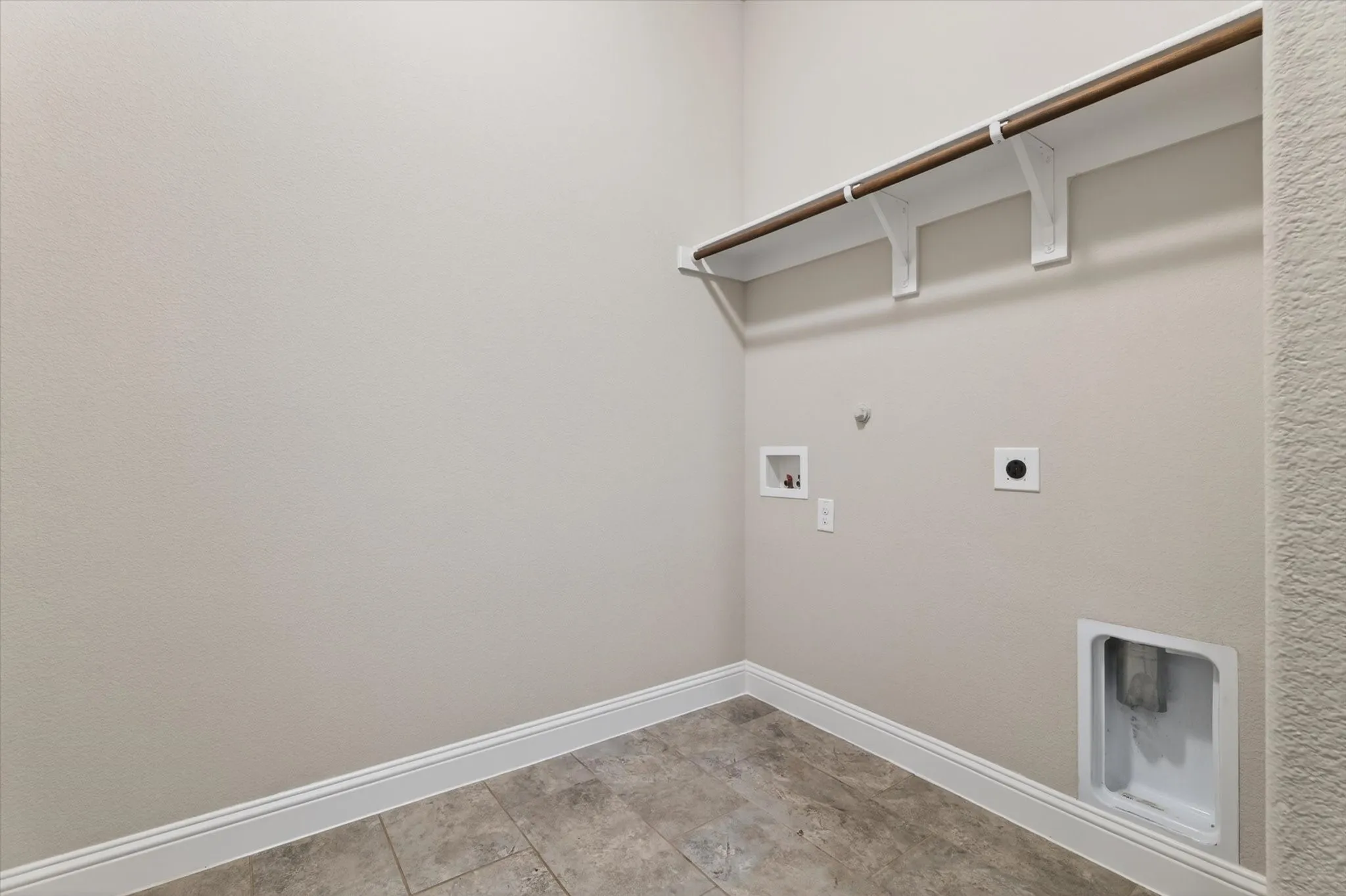 Single Family Residence For Sale in Denton County , 1017 Wimberly Lane, Northlake, Texas 76226, 4 Bedroom, 5 Bathroom, 3 Garage spaces, 4,124 Sqft, built in 2017, mls#21393189, Real Estate Agent in Northlake, Homes For Sale in Denton county, Homes For Sale in Northlake, Realtor in Northlake Texas, Real Estate Brokerage Independent Realty Texas, Luminita Cordes Realtor