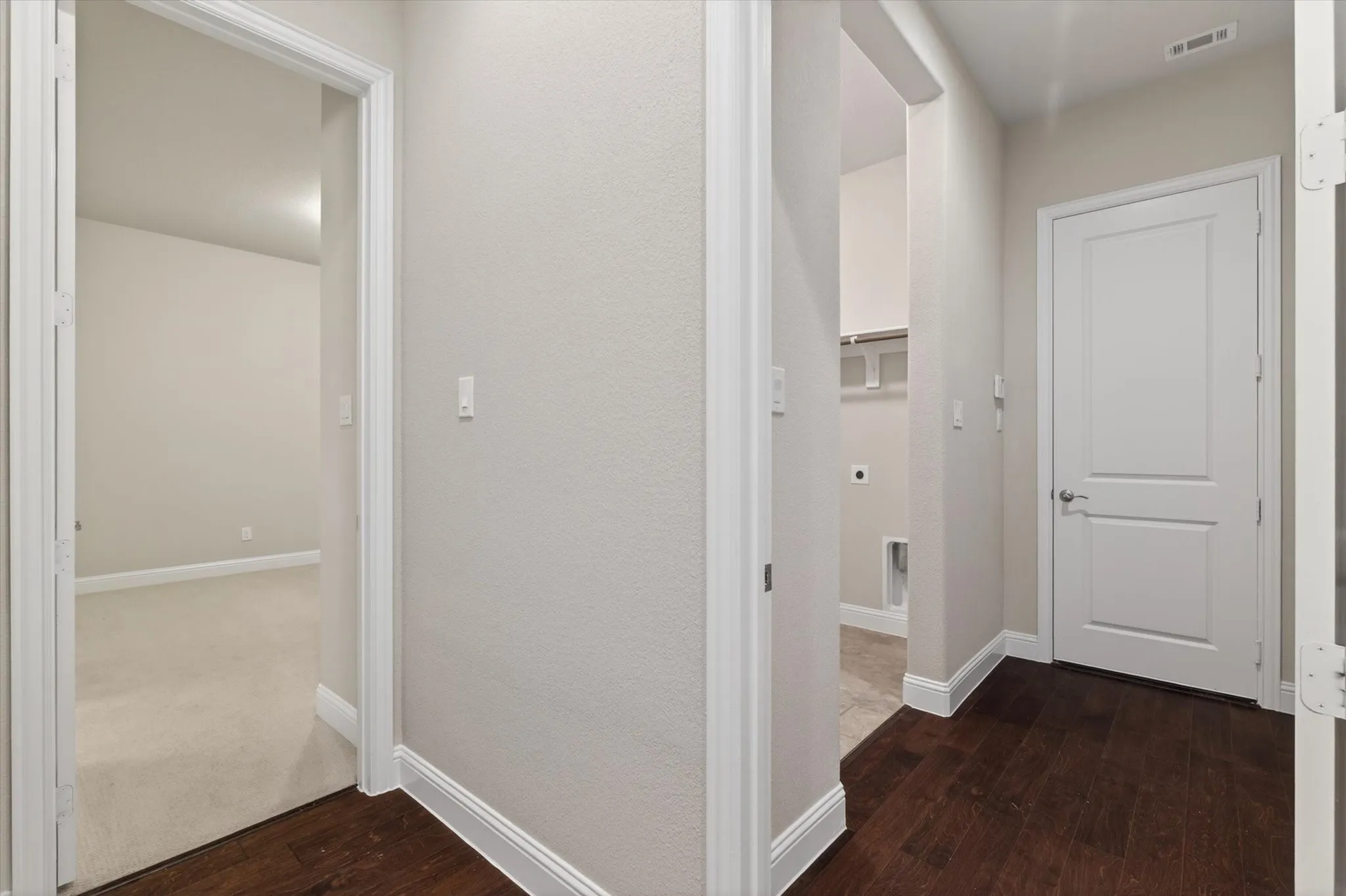 Single Family Residence For Sale in Denton County , 1017 Wimberly Lane, Northlake, Texas 76226, 4 Bedroom, 5 Bathroom, 3 Garage spaces, 4,124 Sqft, built in 2017, mls#21393189, Real Estate Agent in Northlake, Homes For Sale in Denton county, Homes For Sale in Northlake, Realtor in Northlake Texas, Real Estate Brokerage Independent Realty Texas, Luminita Cordes Realtor