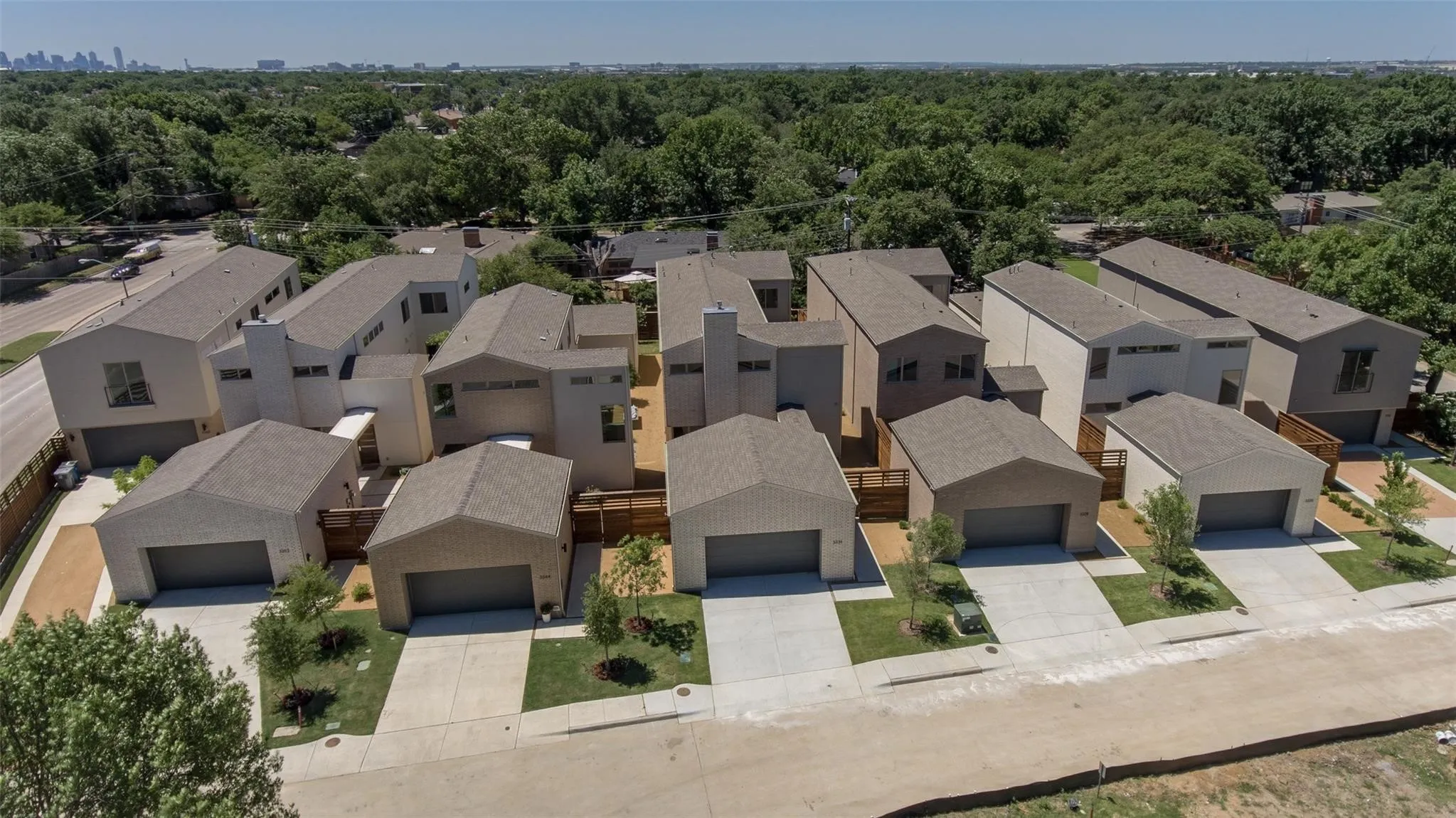 Single Family Residence For Rent in Dallas County , 3344 Walchard Court, Dallas, Texas 75229, 3 Bedroom, 4 Bathroom, 2 Garage spaces, 2,886 Sqft, built in 2018, mls#21393175, Real Estate Agent in Dallas, Homes For Rent in Dallas county, Homes For Rent in Dallas, Realtor in Dallas Texas, Real Estate Brokerage Independent Realty Texas, Luminita Cordes Realtor