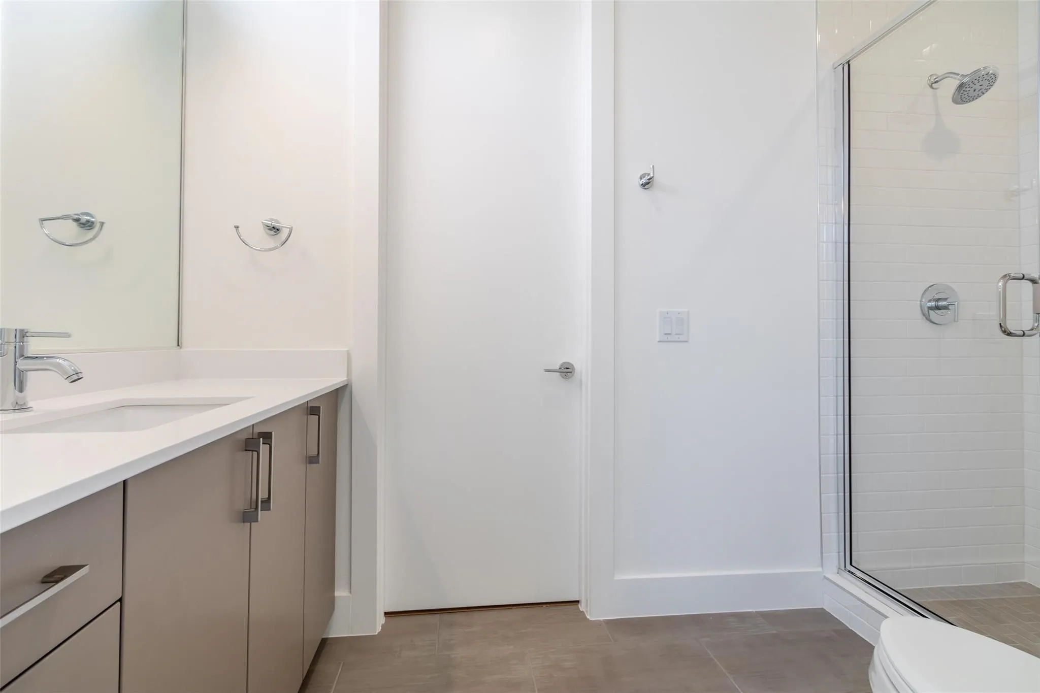 Single Family Residence For Rent in Dallas County , 3344 Walchard Court, Dallas, Texas 75229, 3 Bedroom, 4 Bathroom, 2 Garage spaces, 2,886 Sqft, built in 2018, mls#21393175, Real Estate Agent in Dallas, Homes For Rent in Dallas county, Homes For Rent in Dallas, Realtor in Dallas Texas, Real Estate Brokerage Independent Realty Texas, Luminita Cordes Realtor