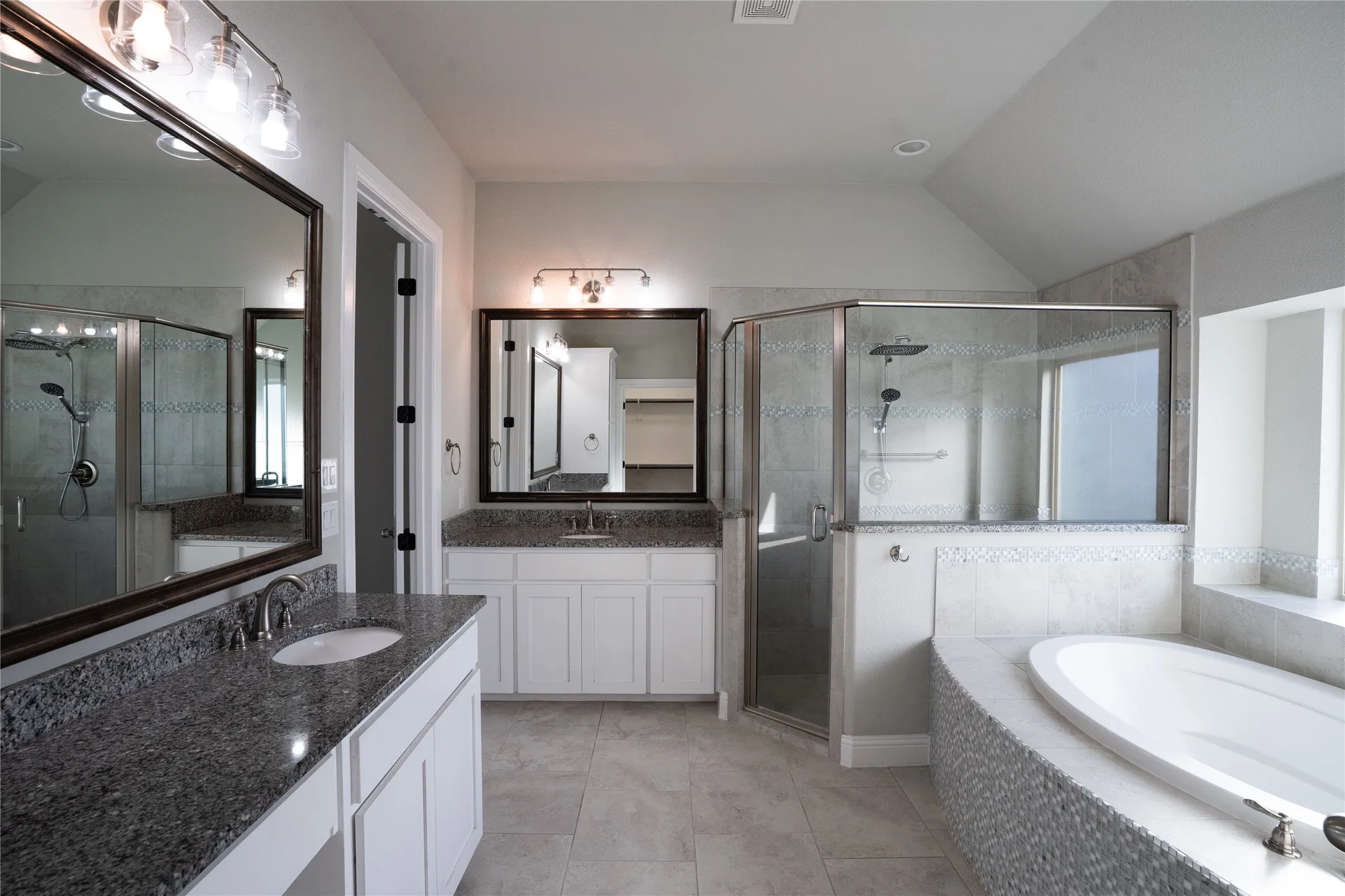 Single Family Residence For Rent in Wise County , 181 Fairview Court, Decatur, Texas 76234, 4 Bedroom, 3 Bathroom, 3 Garage spaces, 2,633 Sqft, built in 2017, mls#21393213, Real Estate Agent in Decatur, Homes For Rent in Wise county, Homes For Rent in Decatur, Realtor in Decatur Texas, Real Estate Brokerage Independent Realty Texas, Luminita Cordes Realtor