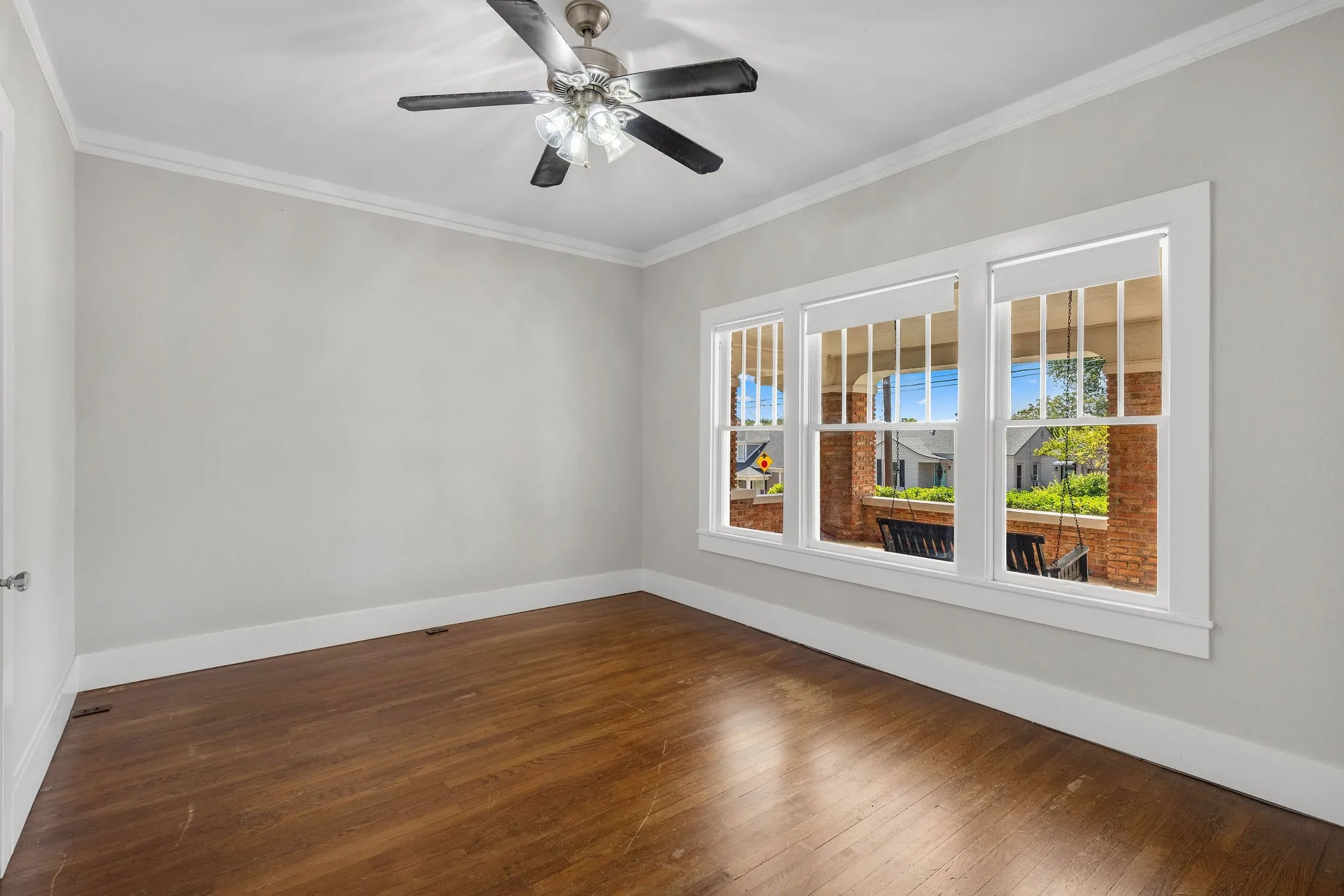 Single Family Residence For Rent in Wise County , 803 S Trinity Street, Decatur, Texas 76234, 3 Bedroom, 2 Bathroom, 2 Garage spaces, 2,274 Sqft, built in 1930, mls#21392914, Real Estate Agent in Decatur, Homes For Rent in Wise county, Homes For Rent in Decatur, Realtor in Decatur Texas, Real Estate Brokerage Independent Realty Texas, Luminita Cordes Realtor