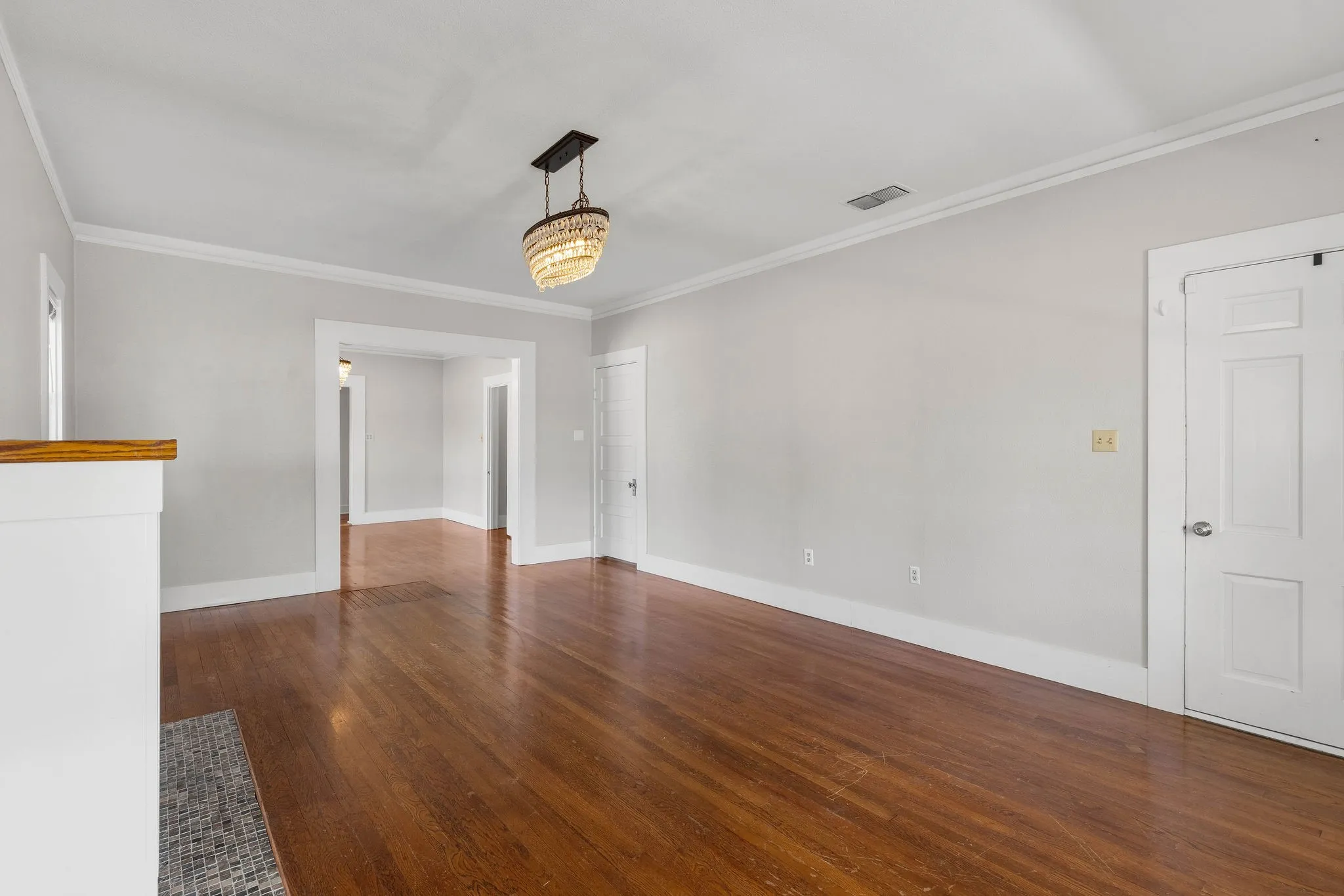 Single Family Residence For Rent in Wise County , 803 S Trinity Street, Decatur, Texas 76234, 3 Bedroom, 2 Bathroom, 2 Garage spaces, 2,274 Sqft, built in 1930, mls#21392914, Real Estate Agent in Decatur, Homes For Rent in Wise county, Homes For Rent in Decatur, Realtor in Decatur Texas, Real Estate Brokerage Independent Realty Texas, Luminita Cordes Realtor