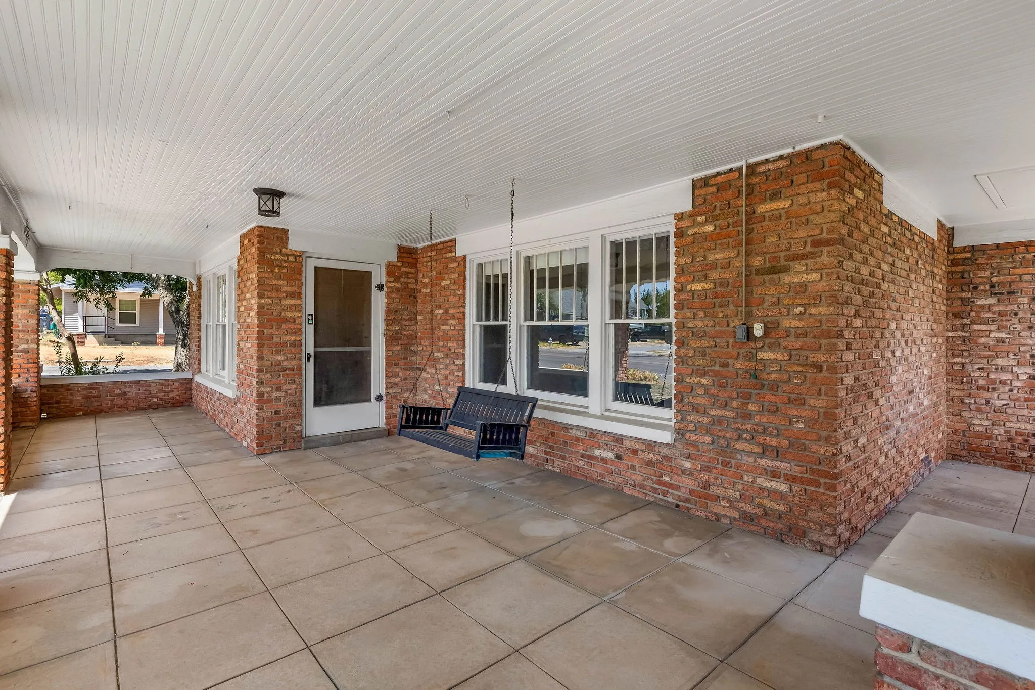 Single Family Residence For Rent in Wise County , 803 S Trinity Street, Decatur, Texas 76234, 3 Bedroom, 2 Bathroom, 2 Garage spaces, 2,274 Sqft, built in 1930, mls#21392914, Real Estate Agent in Decatur, Homes For Rent in Wise county, Homes For Rent in Decatur, Realtor in Decatur Texas, Real Estate Brokerage Independent Realty Texas, Luminita Cordes Realtor