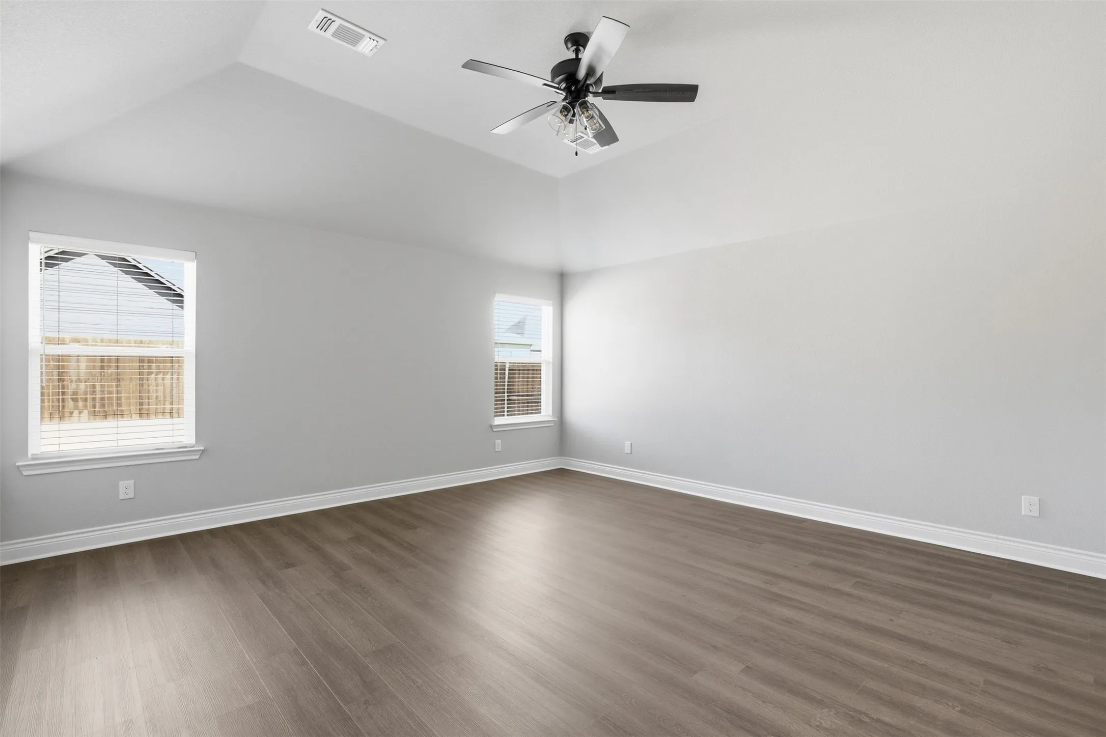 Single Family Residence For Sale in Hunt County , 135 Trevor Lane, Greenville, Texas 75402, 3 Bedroom, 2 Bathroom, 3 Garage spaces, 1,851 Sqft, built in 2025, mls#21393220, Real Estate Agent in Greenville, Homes For Sale in Hunt county, Homes For Sale in Greenville, Realtor in Greenville Texas, Real Estate Brokerage Independent Realty Texas, Luminita Cordes Realtor