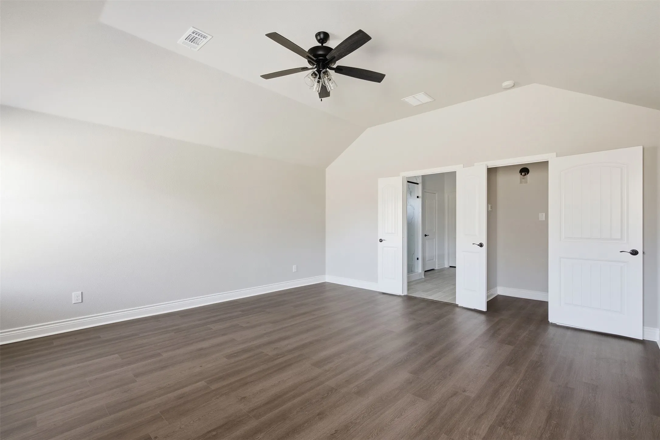 Single Family Residence For Sale in Hunt County , 135 Trevor Lane, Greenville, Texas 75402, 3 Bedroom, 2 Bathroom, 3 Garage spaces, 1,851 Sqft, built in 2025, mls#21393220, Real Estate Agent in Greenville, Homes For Sale in Hunt county, Homes For Sale in Greenville, Realtor in Greenville Texas, Real Estate Brokerage Independent Realty Texas, Luminita Cordes Realtor
