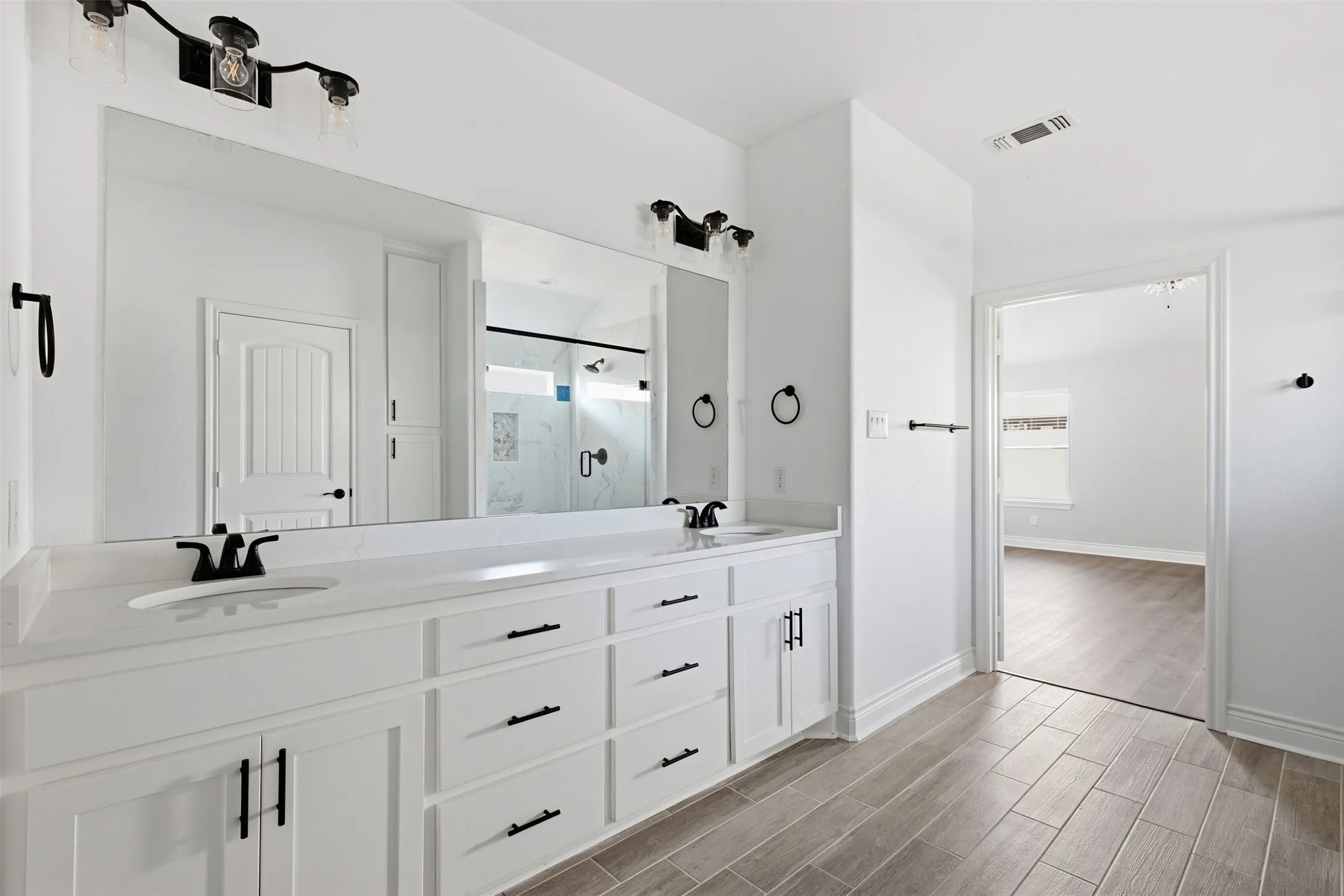 Single Family Residence For Sale in Hunt County , 135 Trevor Lane, Greenville, Texas 75402, 3 Bedroom, 2 Bathroom, 3 Garage spaces, 1,851 Sqft, built in 2025, mls#21393220, Real Estate Agent in Greenville, Homes For Sale in Hunt county, Homes For Sale in Greenville, Realtor in Greenville Texas, Real Estate Brokerage Independent Realty Texas, Luminita Cordes Realtor