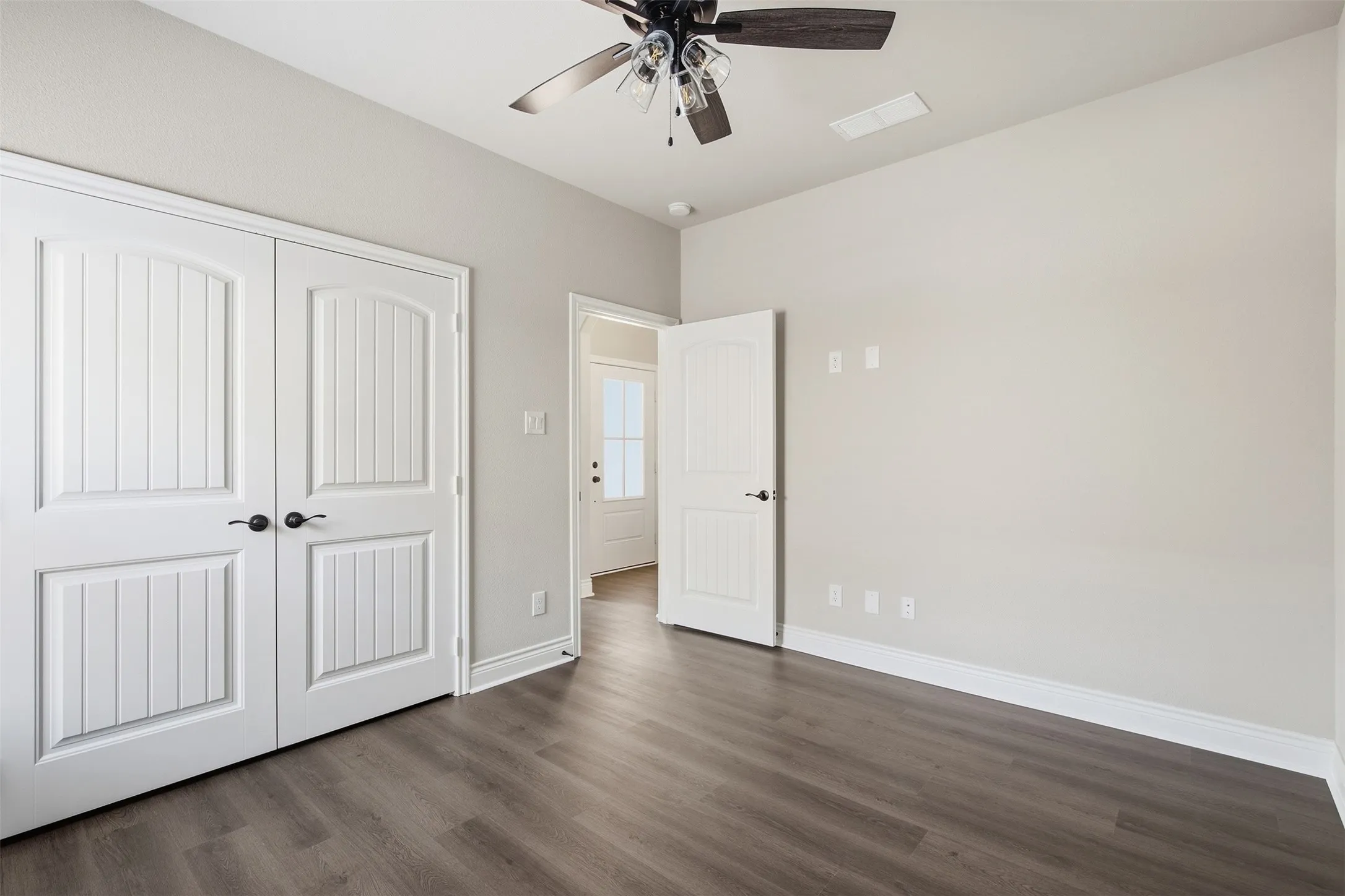 Single Family Residence For Sale in Hunt County , 135 Trevor Lane, Greenville, Texas 75402, 3 Bedroom, 2 Bathroom, 3 Garage spaces, 1,851 Sqft, built in 2025, mls#21393220, Real Estate Agent in Greenville, Homes For Sale in Hunt county, Homes For Sale in Greenville, Realtor in Greenville Texas, Real Estate Brokerage Independent Realty Texas, Luminita Cordes Realtor