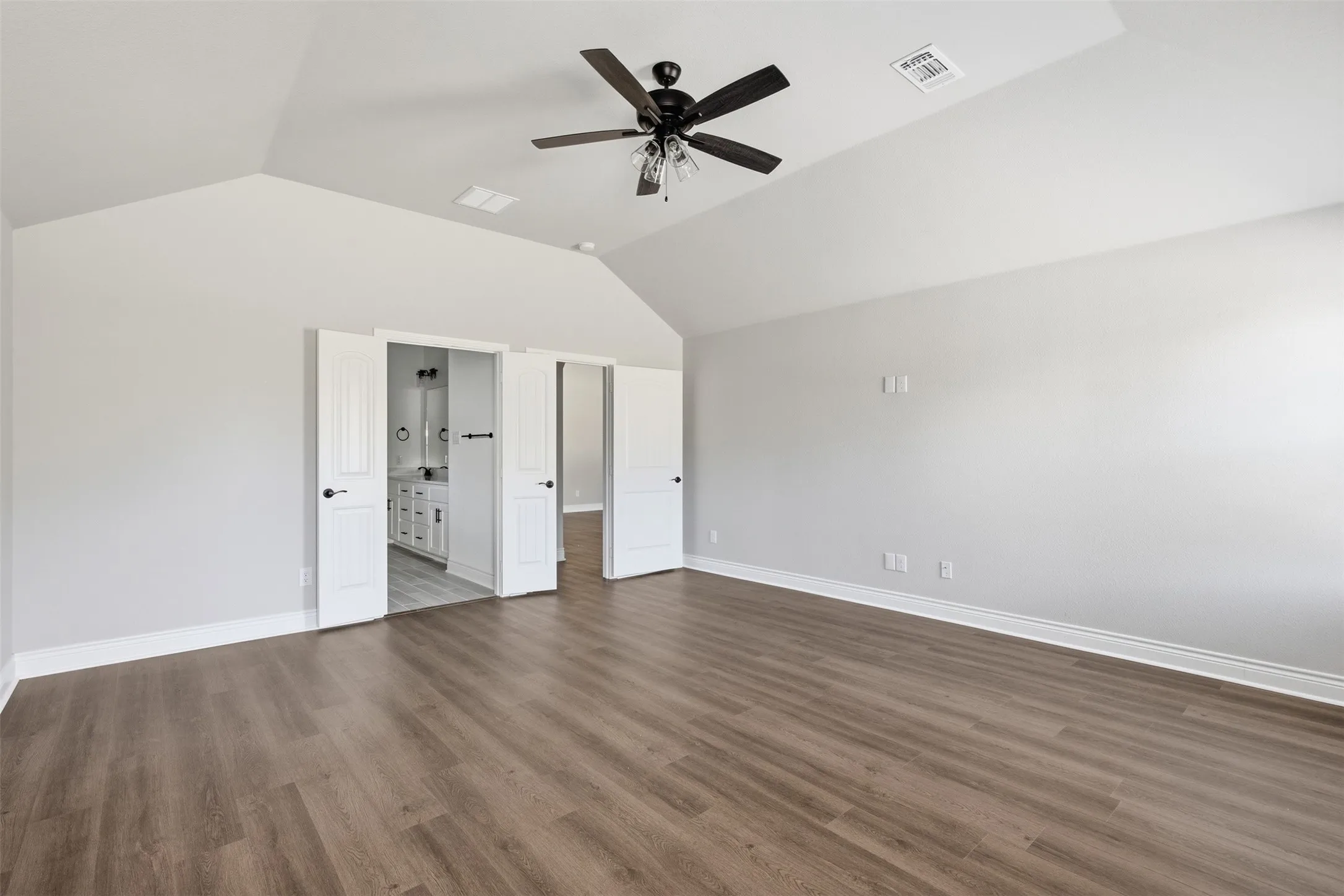 Single Family Residence For Sale in Hunt County , 135 Trevor Lane, Greenville, Texas 75402, 3 Bedroom, 2 Bathroom, 3 Garage spaces, 1,851 Sqft, built in 2025, mls#21393220, Real Estate Agent in Greenville, Homes For Sale in Hunt county, Homes For Sale in Greenville, Realtor in Greenville Texas, Real Estate Brokerage Independent Realty Texas, Luminita Cordes Realtor
