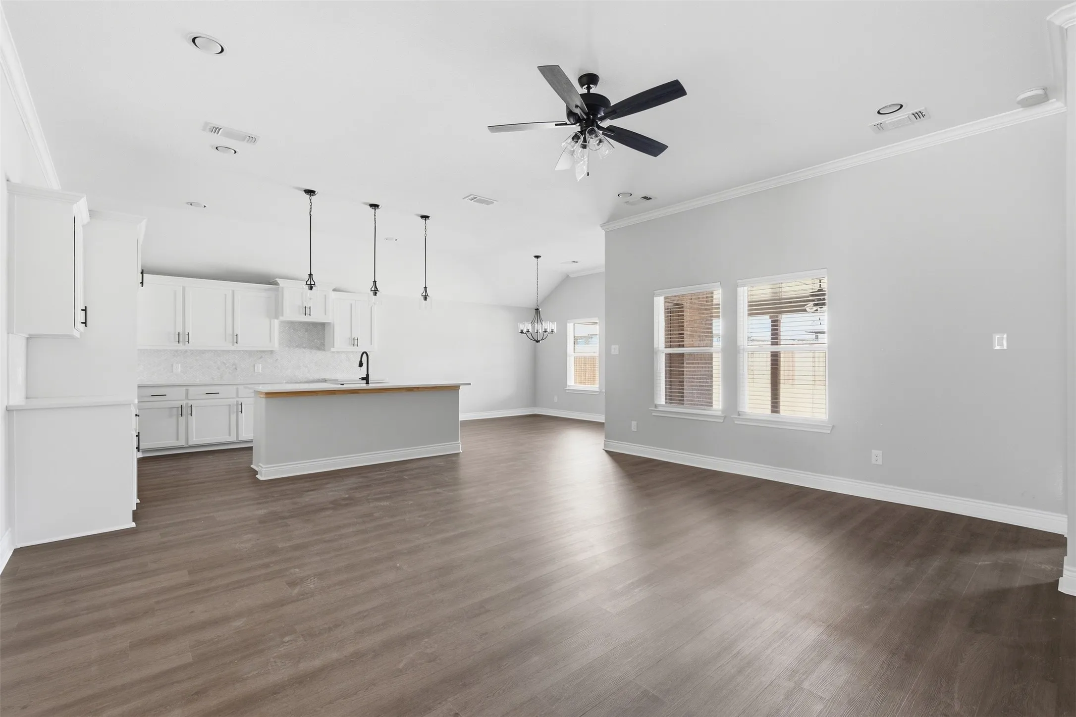 Single Family Residence For Sale in Hunt County , 135 Trevor Lane, Greenville, Texas 75402, 3 Bedroom, 2 Bathroom, 3 Garage spaces, 1,851 Sqft, built in 2025, mls#21393220, Real Estate Agent in Greenville, Homes For Sale in Hunt county, Homes For Sale in Greenville, Realtor in Greenville Texas, Real Estate Brokerage Independent Realty Texas, Luminita Cordes Realtor