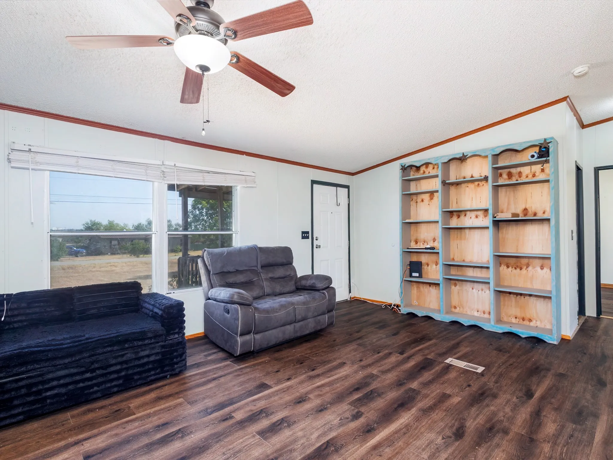 Mobile Home For Sale in Erath County , 1727 Wildhorse Lane, Stephenville, Texas 76401, 3 Bedroom, 2 Bathroom, Garage spaces, 1,512 Sqft, built in 2006, mls#21393226, Real Estate Agent in Stephenville, Homes For Sale in Erath county, Homes For Sale in Stephenville, Realtor in Stephenville Texas, Real Estate Brokerage Independent Realty Texas, Luminita Cordes Realtor