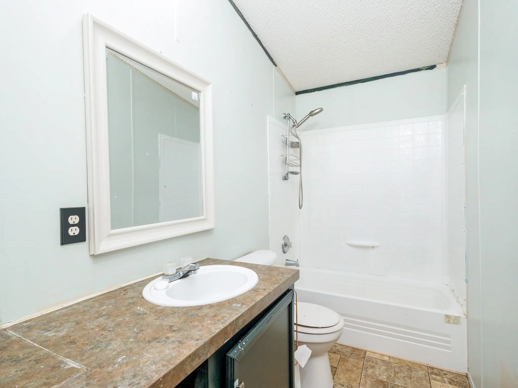 Mobile Home For Sale in Erath County , 1727 Wildhorse Lane, Stephenville, Texas 76401, 3 Bedroom, 2 Bathroom, Garage spaces, 1,512 Sqft, built in 2006, mls#21393226, Real Estate Agent in Stephenville, Homes For Sale in Erath county, Homes For Sale in Stephenville, Realtor in Stephenville Texas, Real Estate Brokerage Independent Realty Texas, Luminita Cordes Realtor