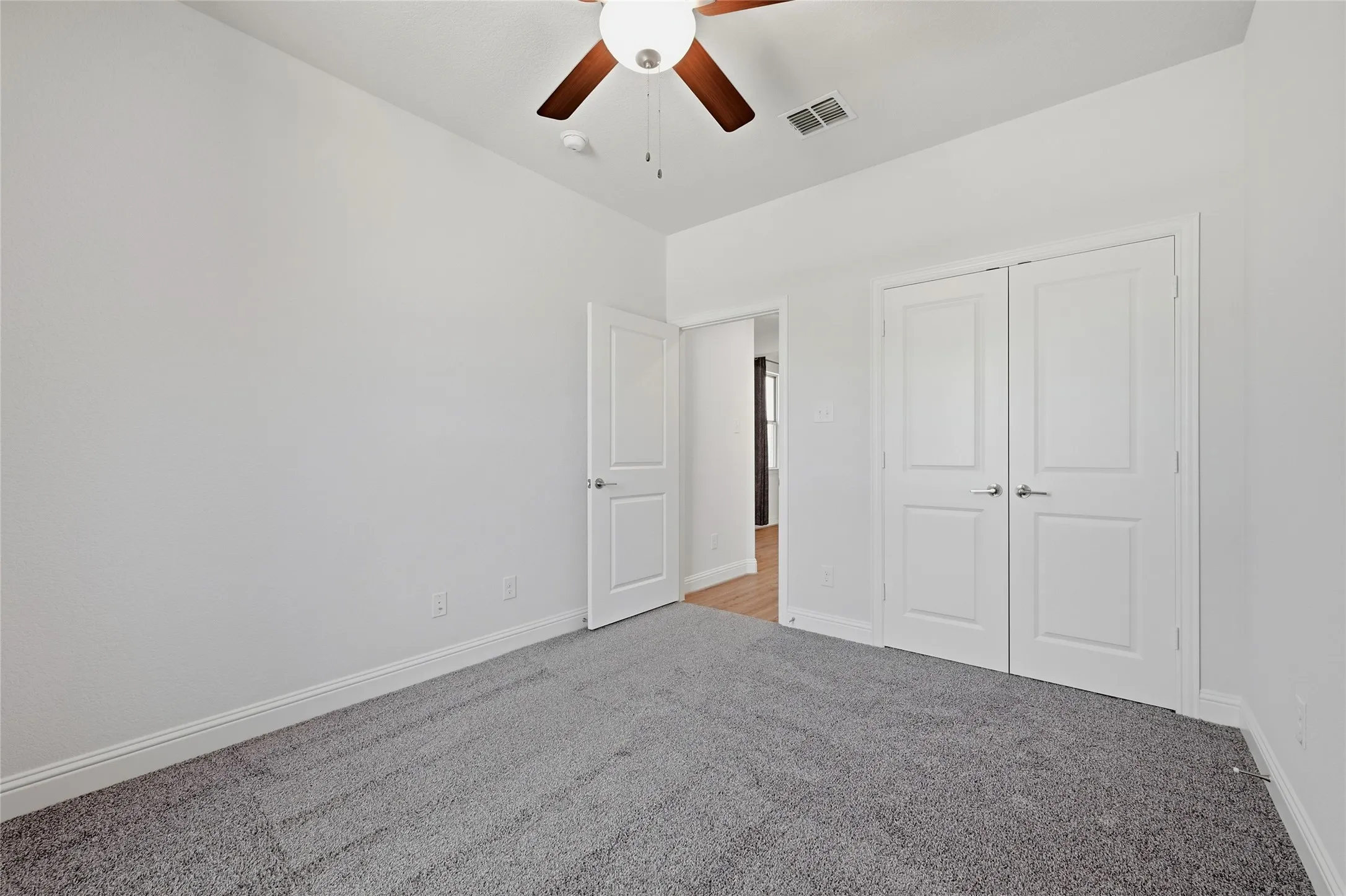 Single Family Residence For Sale in Collin County , 3016 Sunnyside Drive, Celina, Texas 75009, 2 Bedroom, 2 Bathroom, 2 Garage spaces, 1,677 Sqft, built in 2020, mls#21392936, Real Estate Agent in Celina, Homes For Sale in Collin county, Homes For Sale in Celina, Realtor in Celina Texas, Real Estate Brokerage Independent Realty Texas, Luminita Cordes Realtor