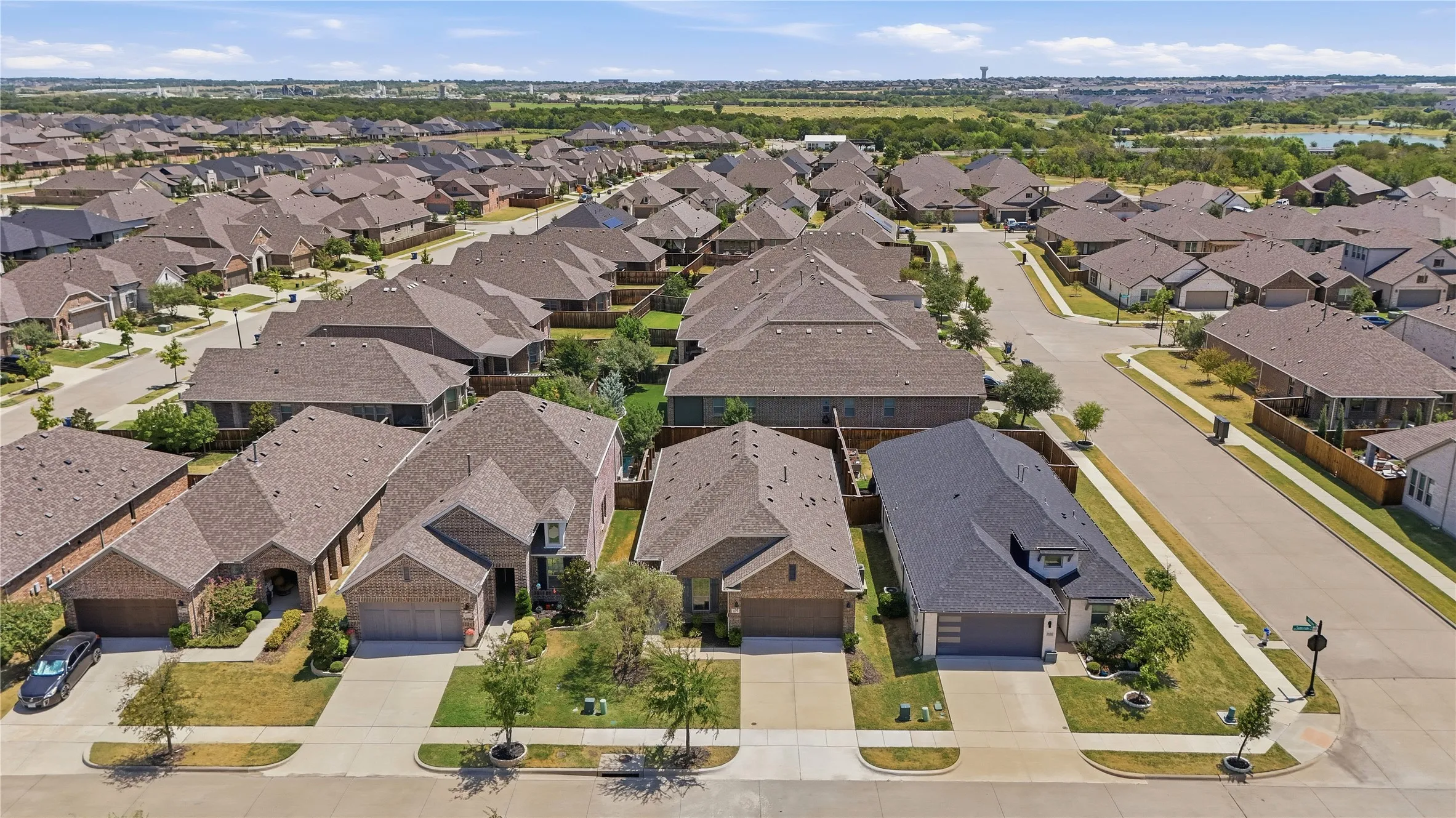 Single Family Residence For Sale in Collin County , 3016 Sunnyside Drive, Celina, Texas 75009, 2 Bedroom, 2 Bathroom, 2 Garage spaces, 1,677 Sqft, built in 2020, mls#21392936, Real Estate Agent in Celina, Homes For Sale in Collin county, Homes For Sale in Celina, Realtor in Celina Texas, Real Estate Brokerage Independent Realty Texas, Luminita Cordes Realtor
