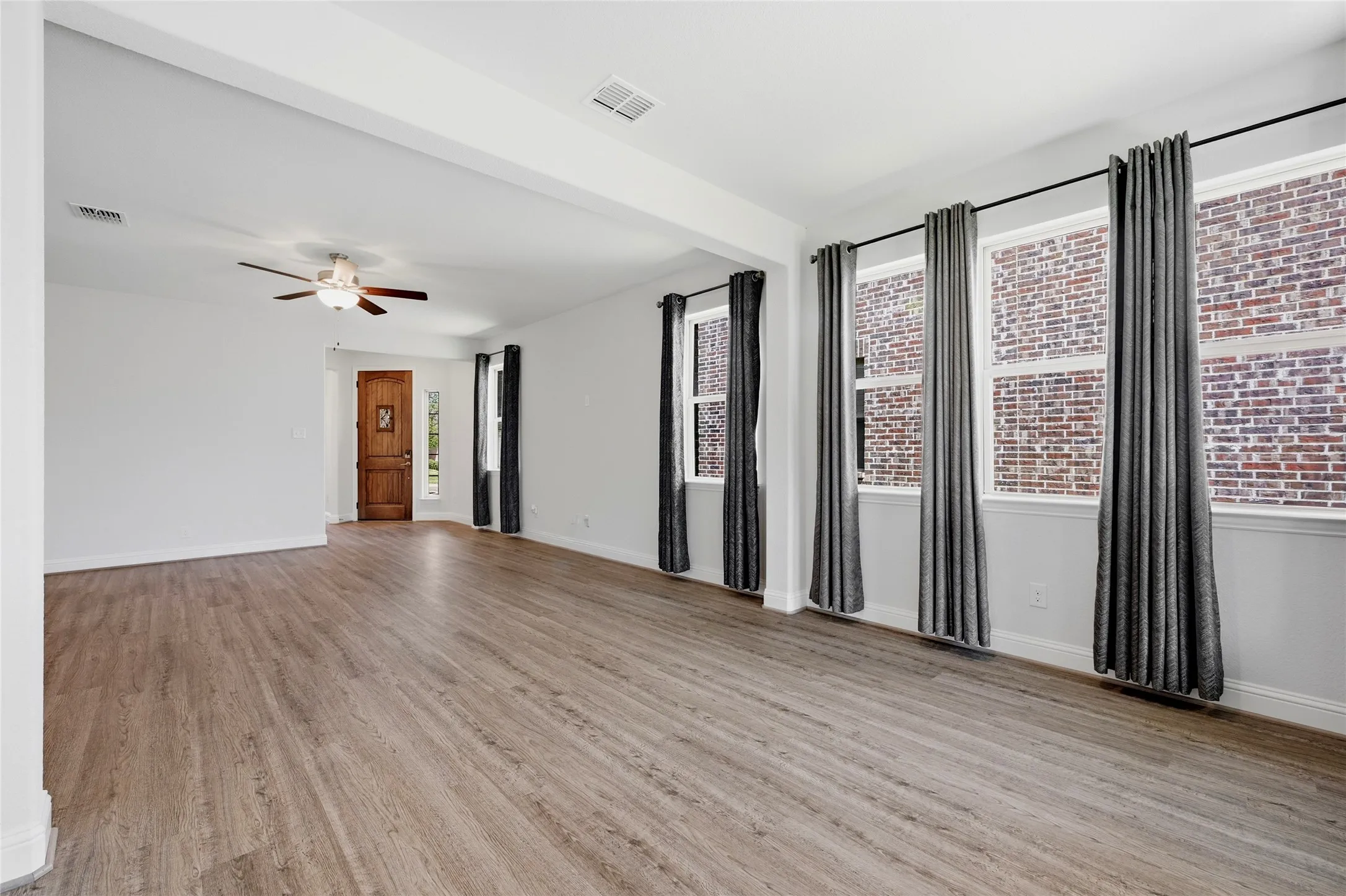 Single Family Residence For Sale in Collin County , 3016 Sunnyside Drive, Celina, Texas 75009, 2 Bedroom, 2 Bathroom, 2 Garage spaces, 1,677 Sqft, built in 2020, mls#21392936, Real Estate Agent in Celina, Homes For Sale in Collin county, Homes For Sale in Celina, Realtor in Celina Texas, Real Estate Brokerage Independent Realty Texas, Luminita Cordes Realtor