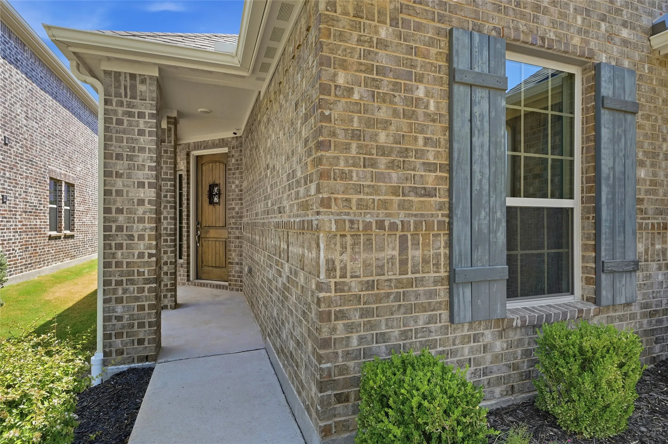 Single Family Residence For Sale in Collin County , 3016 Sunnyside Drive, Celina, Texas 75009, 2 Bedroom, 2 Bathroom, 2 Garage spaces, 1,677 Sqft, built in 2020, mls#21392936, Real Estate Agent in Celina, Homes For Sale in Collin county, Homes For Sale in Celina, Realtor in Celina Texas, Real Estate Brokerage Independent Realty Texas, Luminita Cordes Realtor