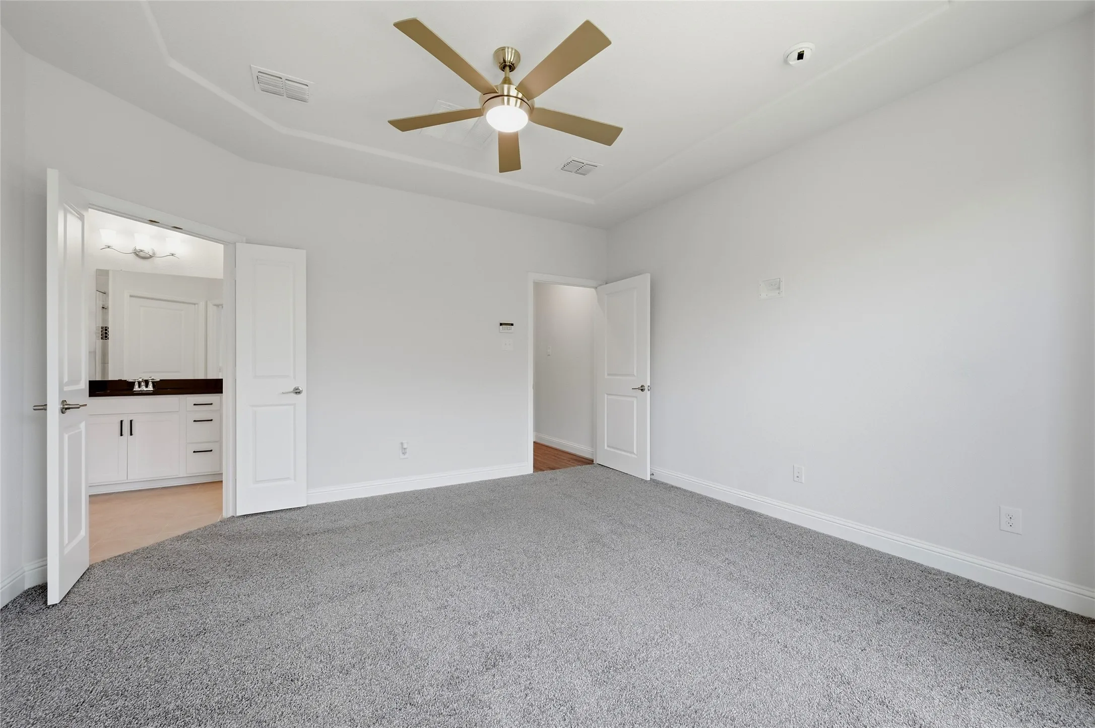Single Family Residence For Sale in Collin County , 3016 Sunnyside Drive, Celina, Texas 75009, 2 Bedroom, 2 Bathroom, 2 Garage spaces, 1,677 Sqft, built in 2020, mls#21392936, Real Estate Agent in Celina, Homes For Sale in Collin county, Homes For Sale in Celina, Realtor in Celina Texas, Real Estate Brokerage Independent Realty Texas, Luminita Cordes Realtor
