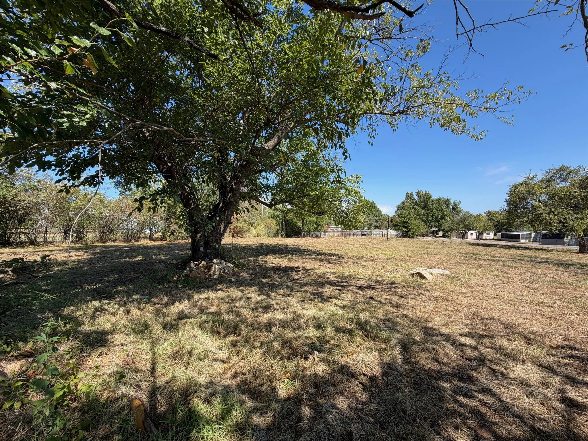 Improved Land For Sale in Grayson County , 75 Weis Lane, Gordonville, Texas 76245, 0, 0, Garage spaces, 0 Sqft, built in 0, mls#21393209, Real Estate Agent in Gordonville, Homes For Sale in Grayson county, Homes For Sale in Gordonville, Realtor in Gordonville Texas, Real Estate Brokerage Independent Realty Texas, Luminita Cordes Realtor