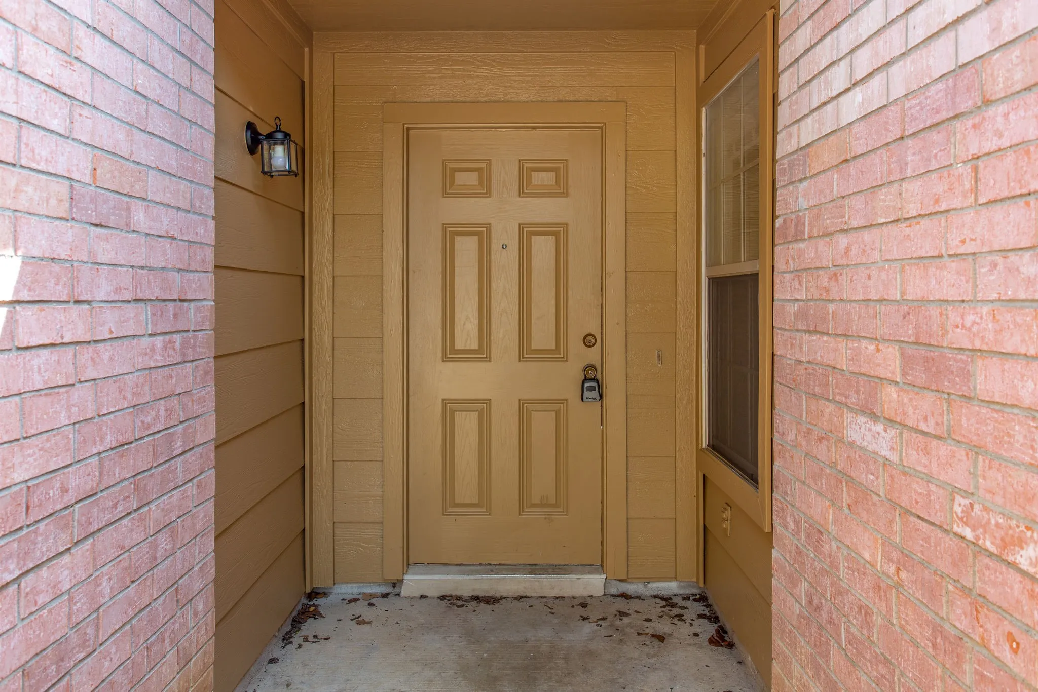 Single Family Residence For Rent in Denton County , 3141 Briary Trace Court, Denton, Texas 76210, 4 Bedroom, 2 Bathroom, 2 Garage spaces, 1,467 Sqft, built in 2000, mls#21393231, Real Estate Agent in Denton, Homes For Rent in Denton county, Homes For Rent in Denton, Realtor in Denton Texas, Real Estate Brokerage Independent Realty Texas, Luminita Cordes Realtor
