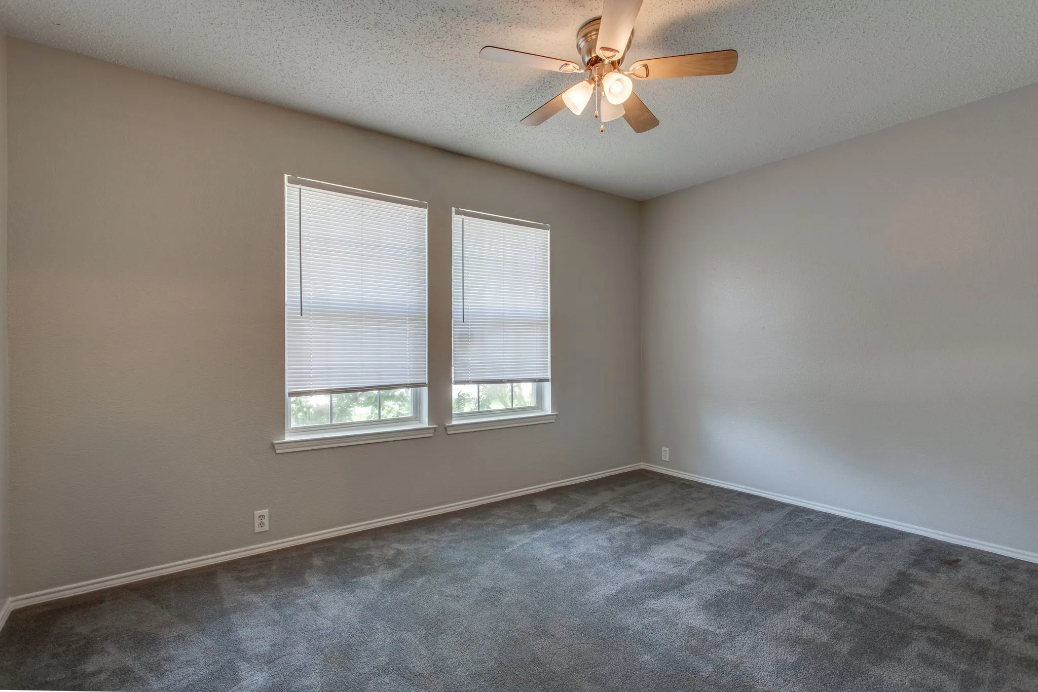 Single Family Residence For Rent in Denton County , 3141 Briary Trace Court, Denton, Texas 76210, 4 Bedroom, 2 Bathroom, 2 Garage spaces, 1,467 Sqft, built in 2000, mls#21393231, Real Estate Agent in Denton, Homes For Rent in Denton county, Homes For Rent in Denton, Realtor in Denton Texas, Real Estate Brokerage Independent Realty Texas, Luminita Cordes Realtor