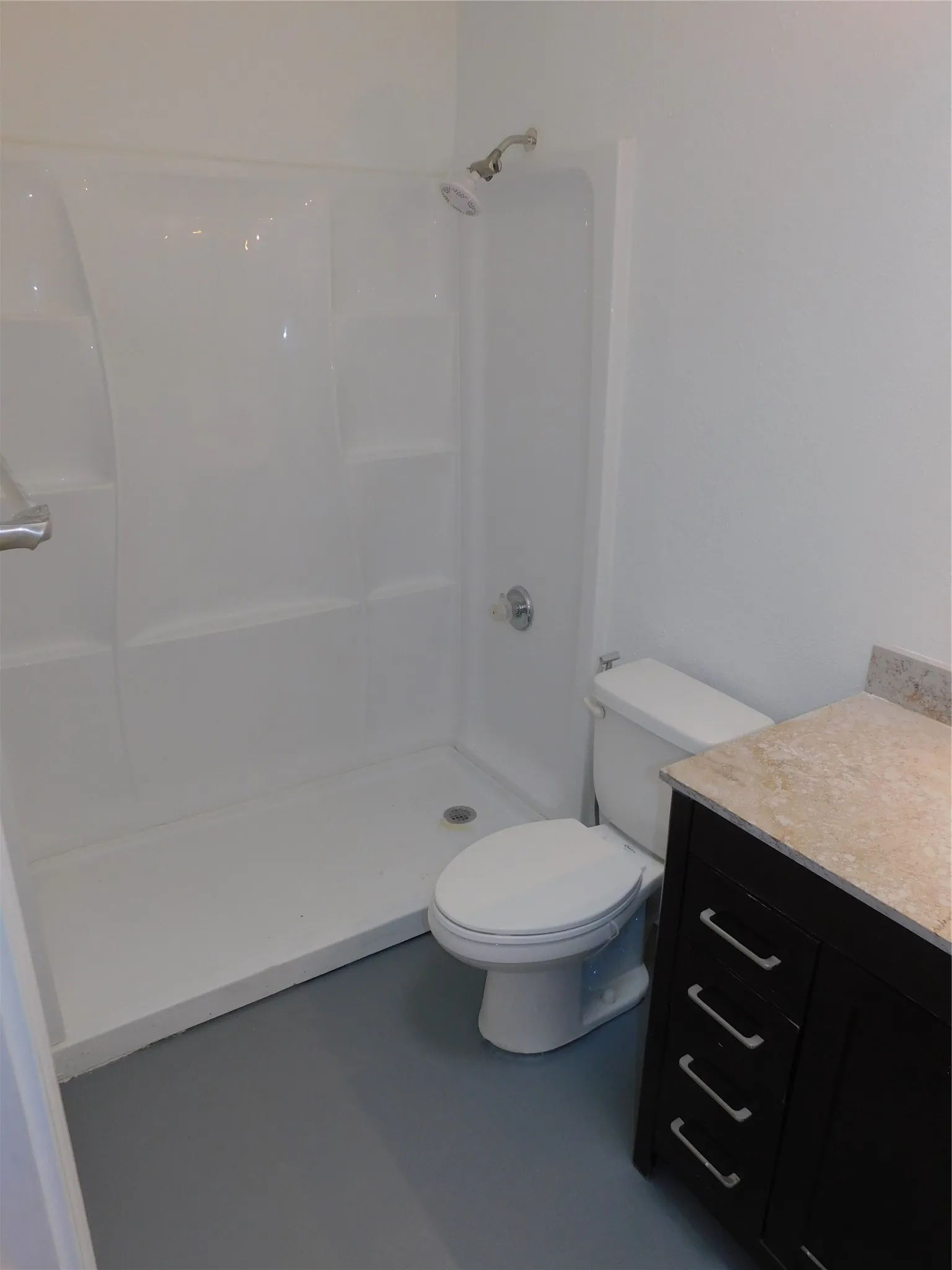Single Family Residence For Rent in Dallas County , 2715 Alden Avenue, Dallas, Texas 75211, 3 Bedroom, 2 Bathroom, 2 Garage spaces, 1,402 Sqft, built in 1984, mls#21393154, Real Estate Agent in Dallas, Homes For Rent in Dallas county, Homes For Rent in Dallas, Realtor in Dallas Texas, Real Estate Brokerage Independent Realty Texas, Luminita Cordes Realtor