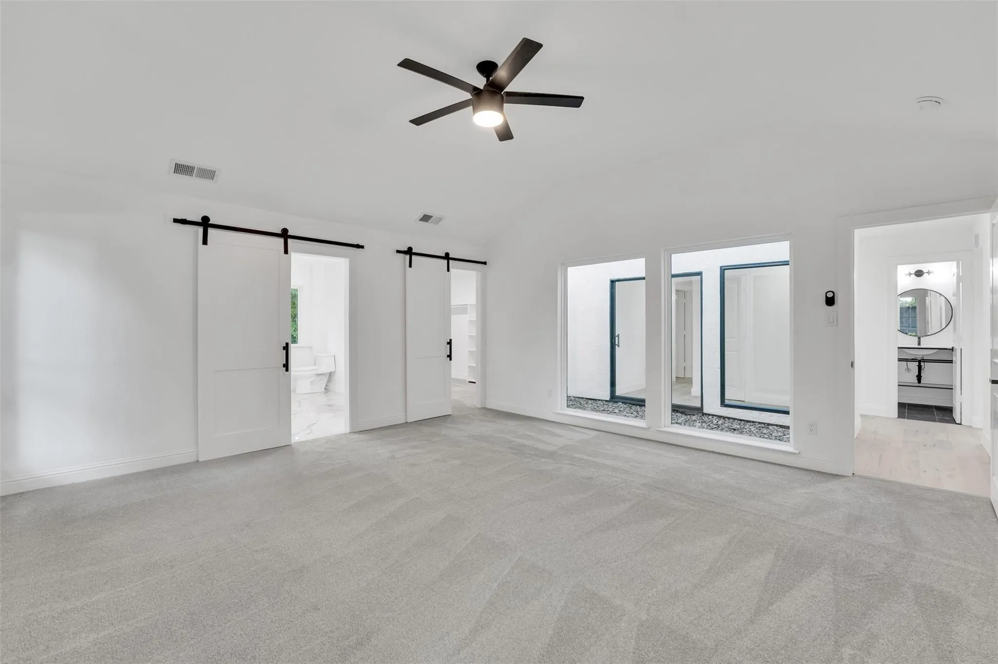 Single Family Residence For Sale in Dallas County , 5533 Northaven Road, Dallas, Texas 75229, 6 Bedroom, 6 Bathroom, 3 Garage spaces, 4,724 Sqft, built in 1974, mls#21363407, Real Estate Agent in Dallas, Homes For Sale in Dallas county, Homes For Sale in Dallas, Realtor in Dallas Texas, Real Estate Brokerage Independent Realty Texas, Luminita Cordes Realtor