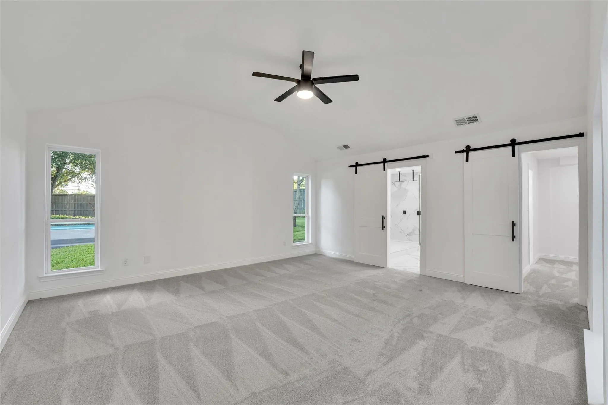 Single Family Residence For Sale in Dallas County , 5533 Northaven Road, Dallas, Texas 75229, 6 Bedroom, 6 Bathroom, 3 Garage spaces, 4,724 Sqft, built in 1974, mls#21363407, Real Estate Agent in Dallas, Homes For Sale in Dallas county, Homes For Sale in Dallas, Realtor in Dallas Texas, Real Estate Brokerage Independent Realty Texas, Luminita Cordes Realtor