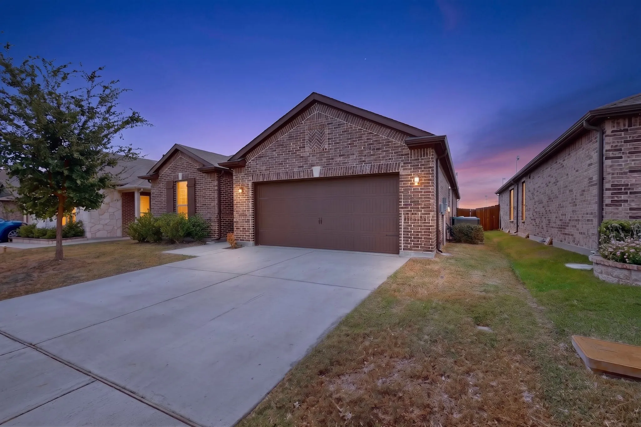 Single Family Residence For Rent in Tarrant County , 600 Bronze Forest Drive, Fort Worth, Texas 76131, 4 Bedroom, 2 Bathroom, 2 Garage spaces, 2,204 Sqft, built in 2021, mls#21389245, Real Estate Agent in Fort Worth, Homes For Rent in Tarrant county, Homes For Rent in Fort Worth, Realtor in Fort Worth Texas, Real Estate Brokerage Independent Realty Texas, Luminita Cordes Realtor