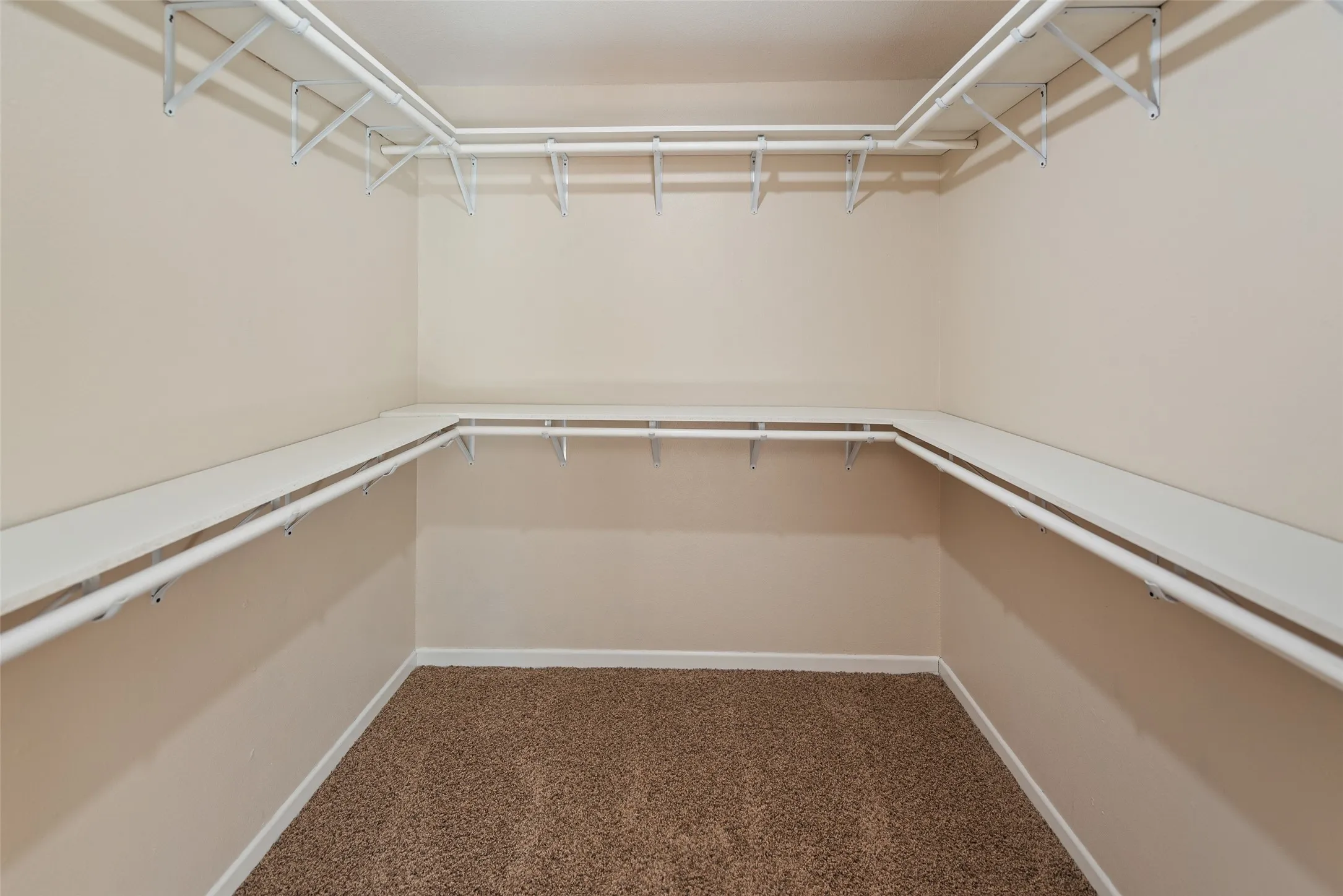 Single Family Residence For Sale in Franklin (TX) County , 1562 SE County Road 4115, Mount Vernon, Texas 75457, 2 Bedroom, 2 Bathroom, 2 Garage spaces, 1,847 Sqft, built in 2006, mls#21393191, Real Estate Agent in Mount Vernon, Homes For Sale in Franklin (TX) county, Homes For Sale in Mount Vernon, Realtor in Mount Vernon Texas, Real Estate Brokerage Independent Realty Texas, Luminita Cordes Realtor