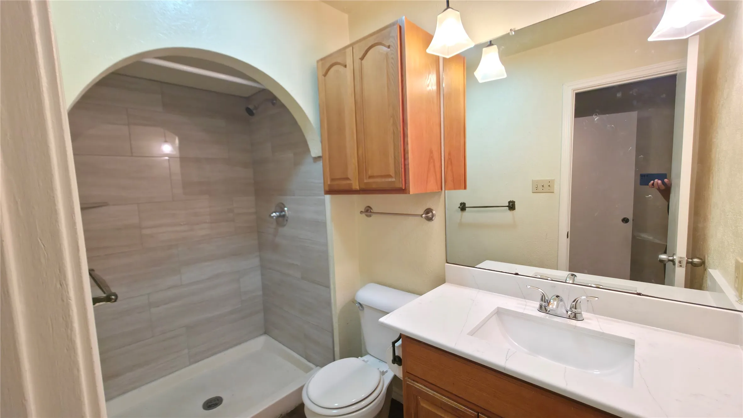 Single Family Residence For Rent in Dallas County , 6218 Fallbrook Drive, Garland, Texas 75043, 3 Bedroom, 2 Bathroom, 2 Garage spaces, 1,965 Sqft, built in 1977, mls#21393250, Real Estate Agent in Garland, Homes For Rent in Dallas county, Homes For Rent in Garland, Realtor in Garland Texas, Real Estate Brokerage Independent Realty Texas, Luminita Cordes Realtor
