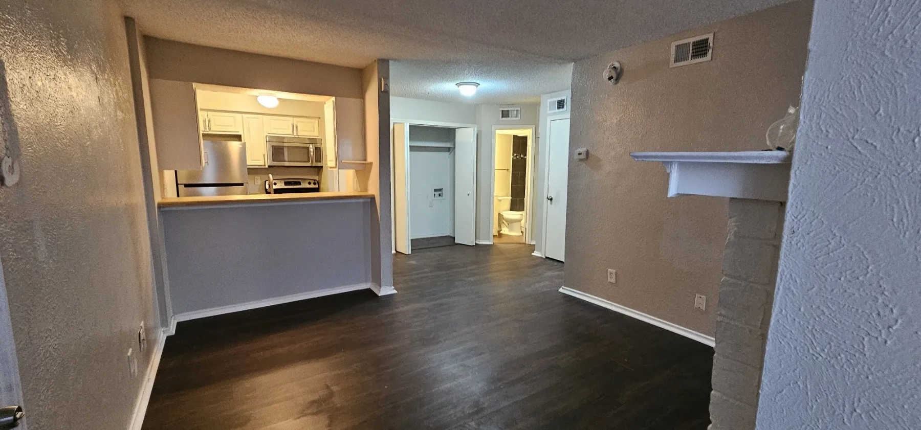 Condominium For Rent in Dallas County , 9520 Royal Lane 305A, Dallas, Texas 75243, 1 Bedroom, 1 Bathroom, Garage spaces, 524 Sqft, built in 1983, mls#21393256, Real Estate Agent in Dallas, Homes For Rent in Dallas county, Homes For Rent in Dallas, Realtor in Dallas Texas, Real Estate Brokerage Independent Realty Texas, Luminita Cordes Realtor