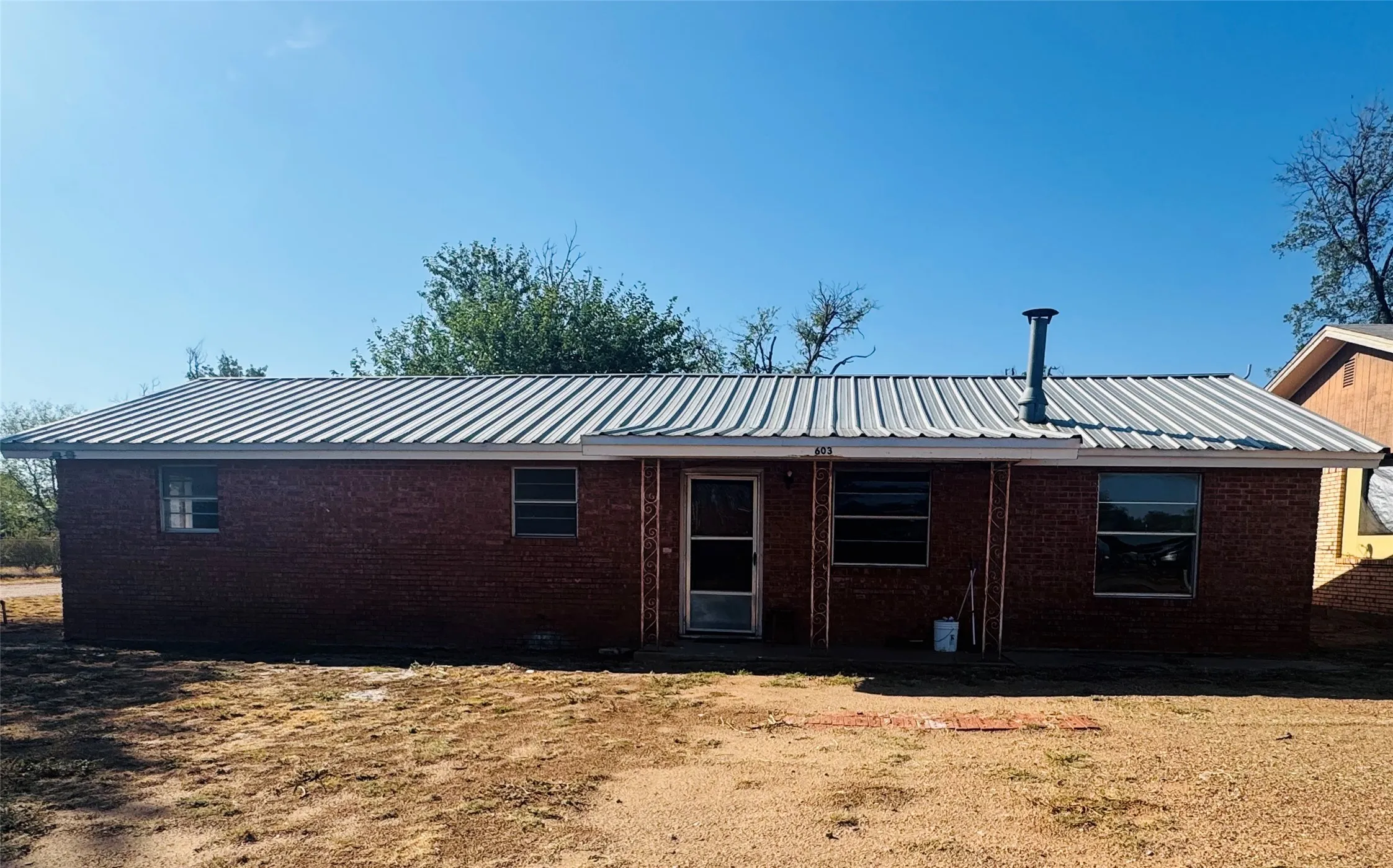Single Family Residence For Sale in Haskell County , 601 6th Avenue, Rochester, Texas 79544, 3 Bedroom, 1 Bathroom, Garage spaces, 1,296 Sqft, built in 1970, mls#21393162, Real Estate Agent in Rochester, Homes For Sale in Haskell county, Homes For Sale in Rochester, Realtor in Rochester Texas, Real Estate Brokerage Independent Realty Texas, Luminita Cordes Realtor