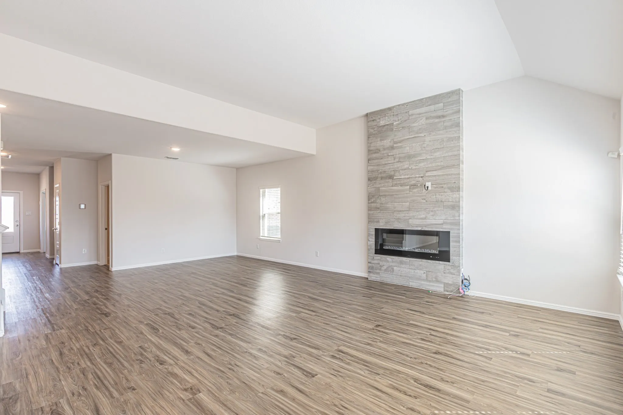 Single Family Residence For Sale in Denton County , 6010 Pensby Drive, Celina, Texas 76227, 4 Bedroom, 4 Bathroom, 2 Garage spaces, 2,921 Sqft, built in 2020, mls#21391780, Real Estate Agent in Celina, Homes For Sale in Denton county, Homes For Sale in Celina, Realtor in Celina Texas, Real Estate Brokerage Independent Realty Texas, Luminita Cordes Realtor