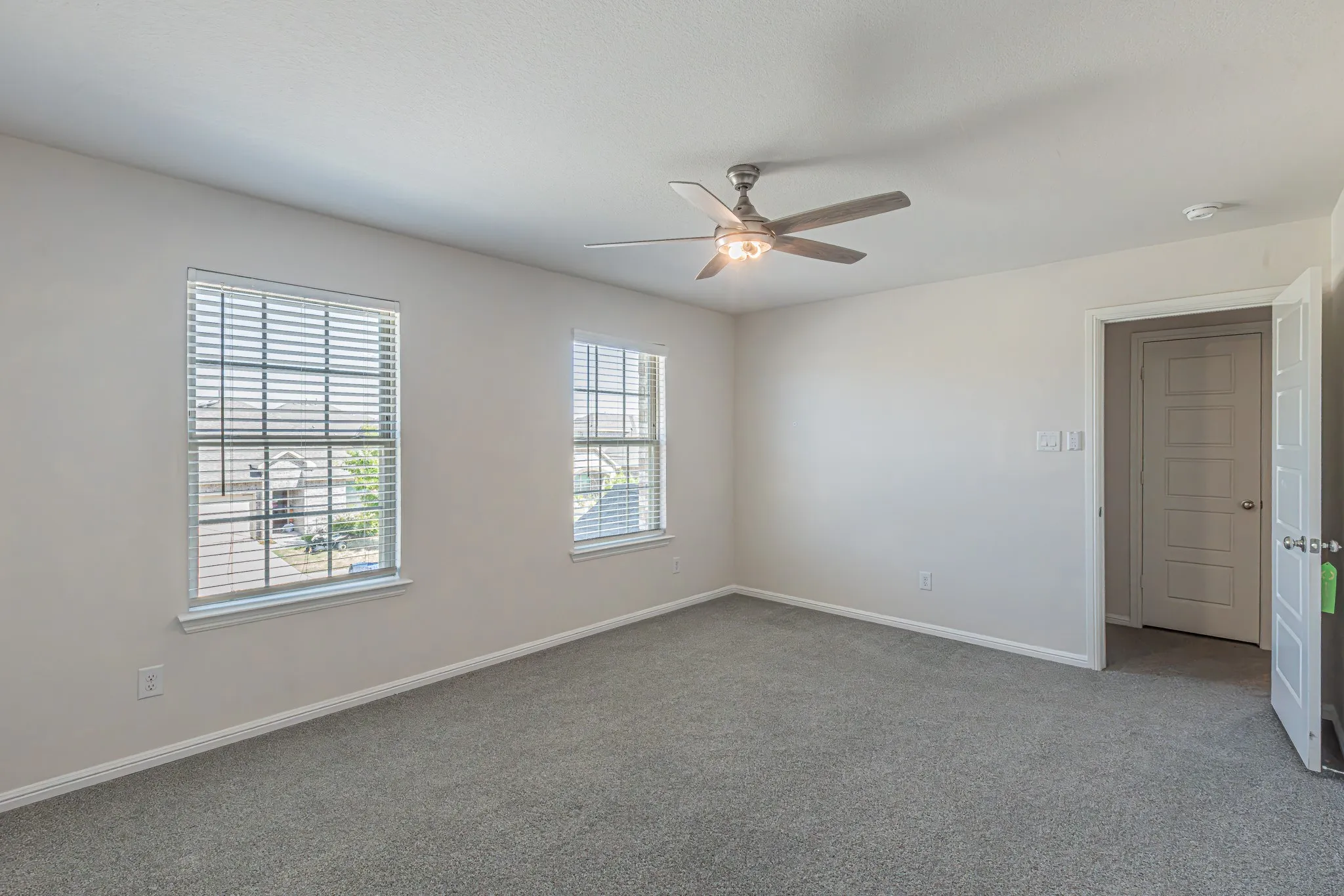 Single Family Residence For Sale in Denton County , 6010 Pensby Drive, Celina, Texas 76227, 4 Bedroom, 4 Bathroom, 2 Garage spaces, 2,921 Sqft, built in 2020, mls#21391780, Real Estate Agent in Celina, Homes For Sale in Denton county, Homes For Sale in Celina, Realtor in Celina Texas, Real Estate Brokerage Independent Realty Texas, Luminita Cordes Realtor