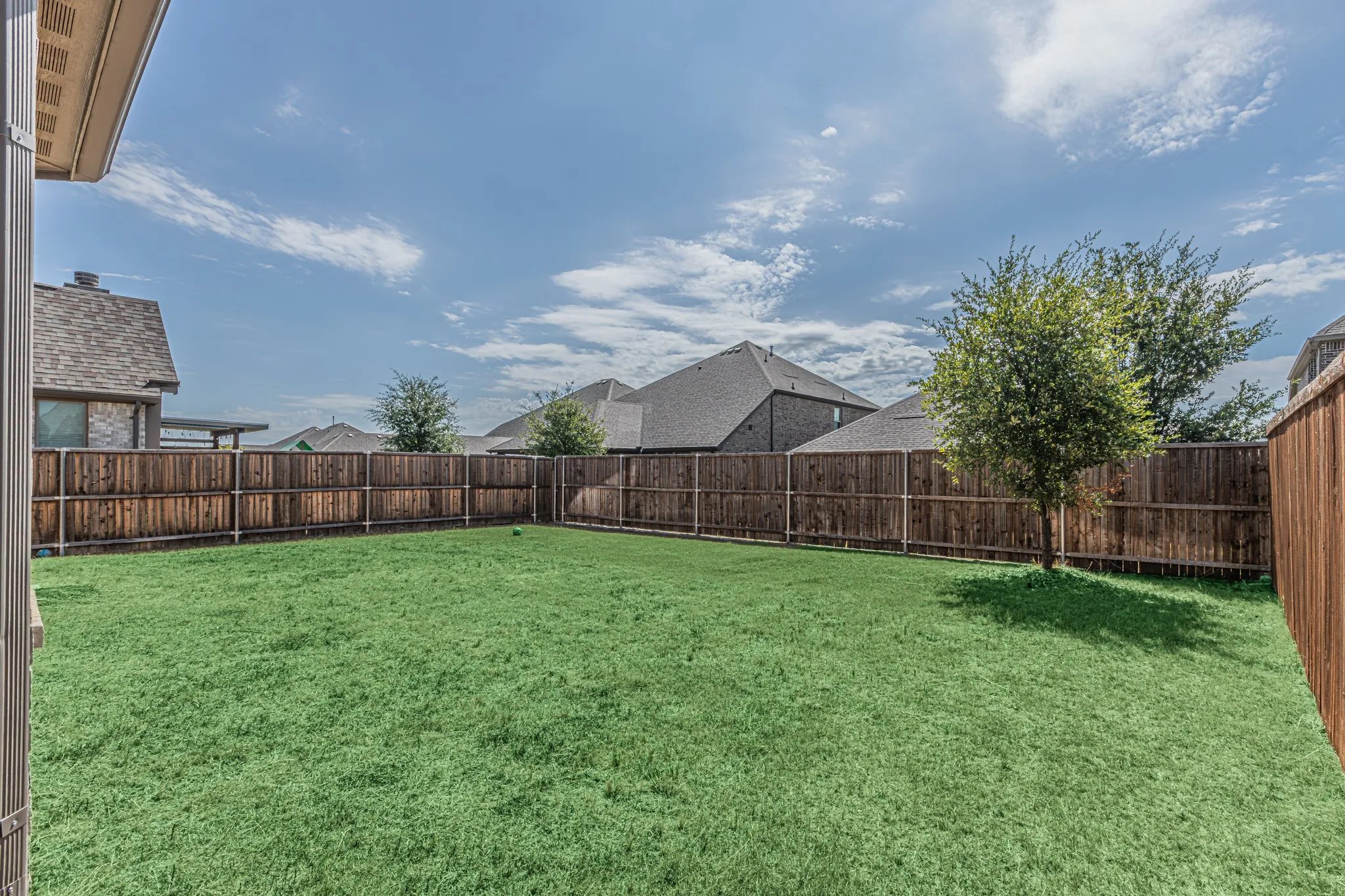 Single Family Residence For Sale in Denton County , 6010 Pensby Drive, Celina, Texas 76227, 4 Bedroom, 4 Bathroom, 2 Garage spaces, 2,921 Sqft, built in 2020, mls#21391780, Real Estate Agent in Celina, Homes For Sale in Denton county, Homes For Sale in Celina, Realtor in Celina Texas, Real Estate Brokerage Independent Realty Texas, Luminita Cordes Realtor