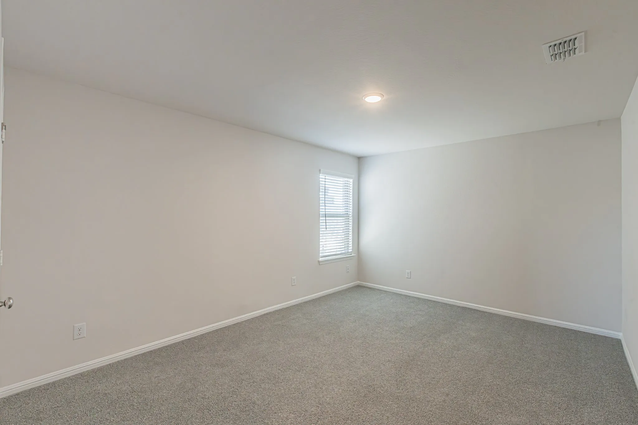 Single Family Residence For Sale in Denton County , 6010 Pensby Drive, Celina, Texas 76227, 4 Bedroom, 4 Bathroom, 2 Garage spaces, 2,921 Sqft, built in 2020, mls#21391780, Real Estate Agent in Celina, Homes For Sale in Denton county, Homes For Sale in Celina, Realtor in Celina Texas, Real Estate Brokerage Independent Realty Texas, Luminita Cordes Realtor